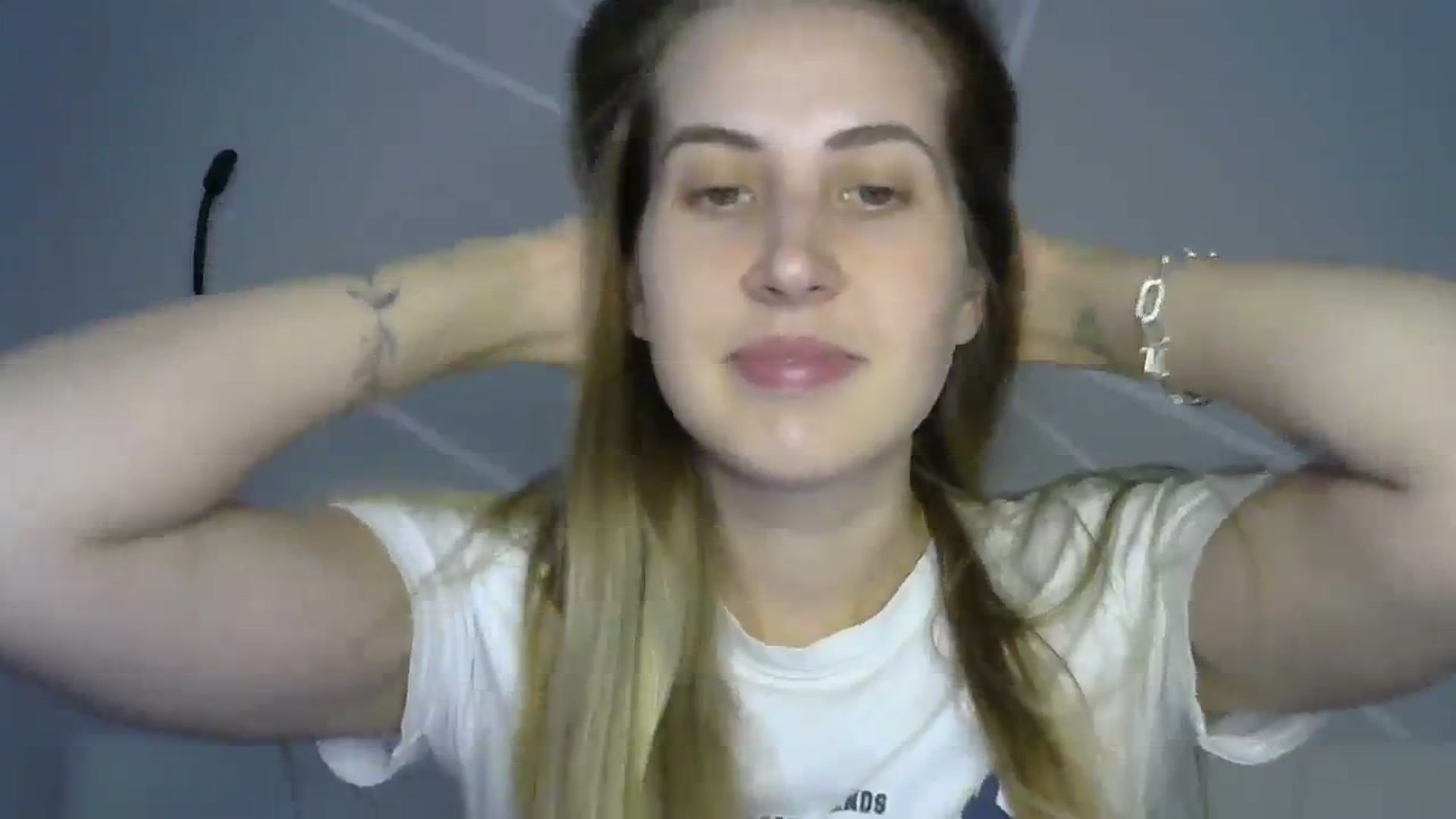 Gallery image thumbnail from MarryCox's myfreecams stream on, 08/18/2023, 11:43 image 13 of 20