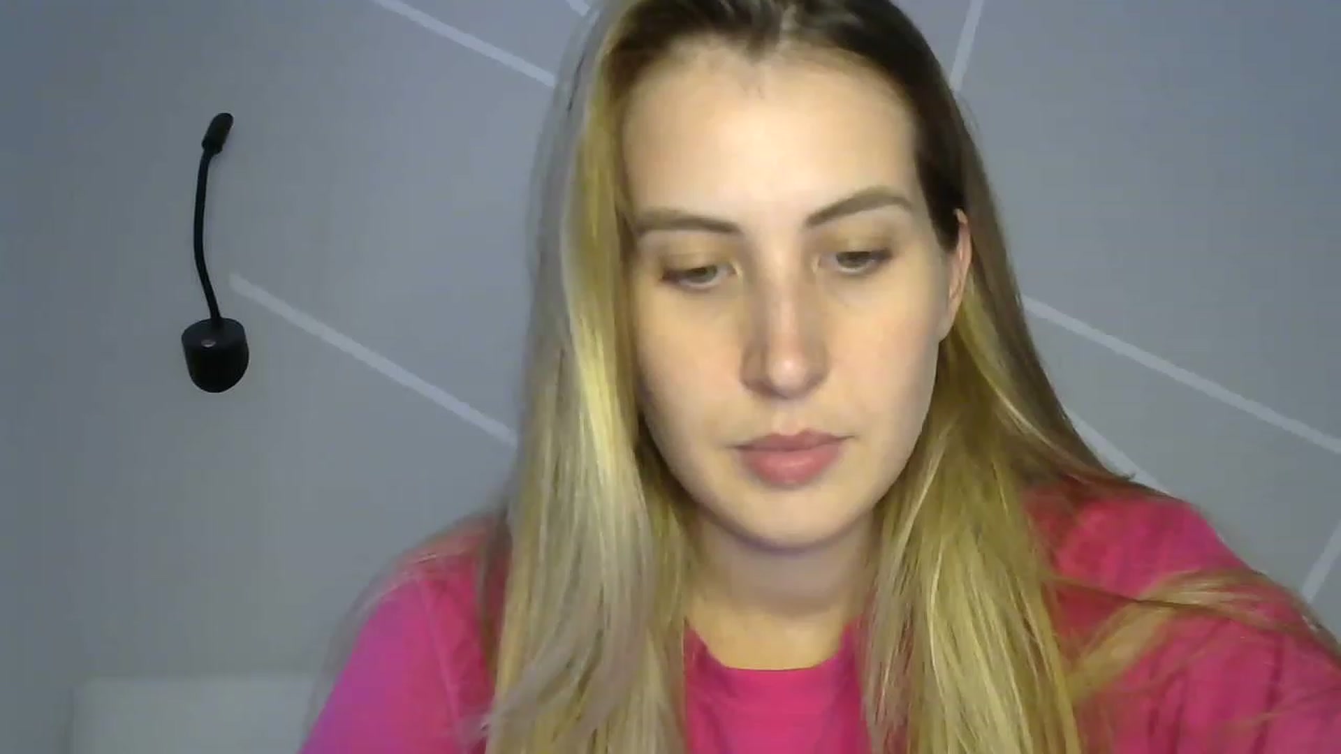 Gallery image thumbnail from MarryCox's myfreecams stream on, 08/19/2023, 11:59 image 4 of 20