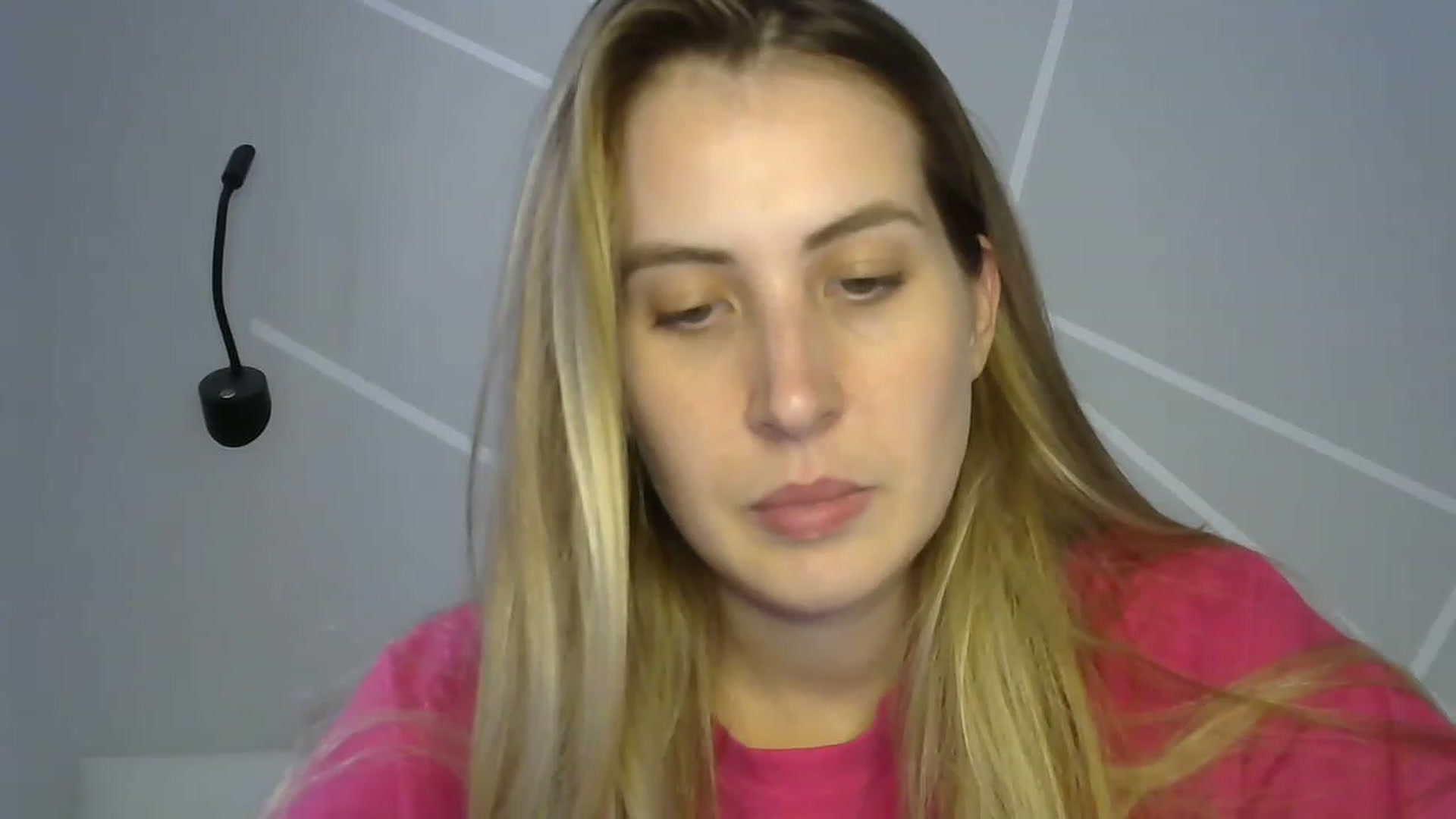 Gallery image thumbnail from MarryCox's myfreecams stream on, 08/19/2023, 11:59 image 6 of 20