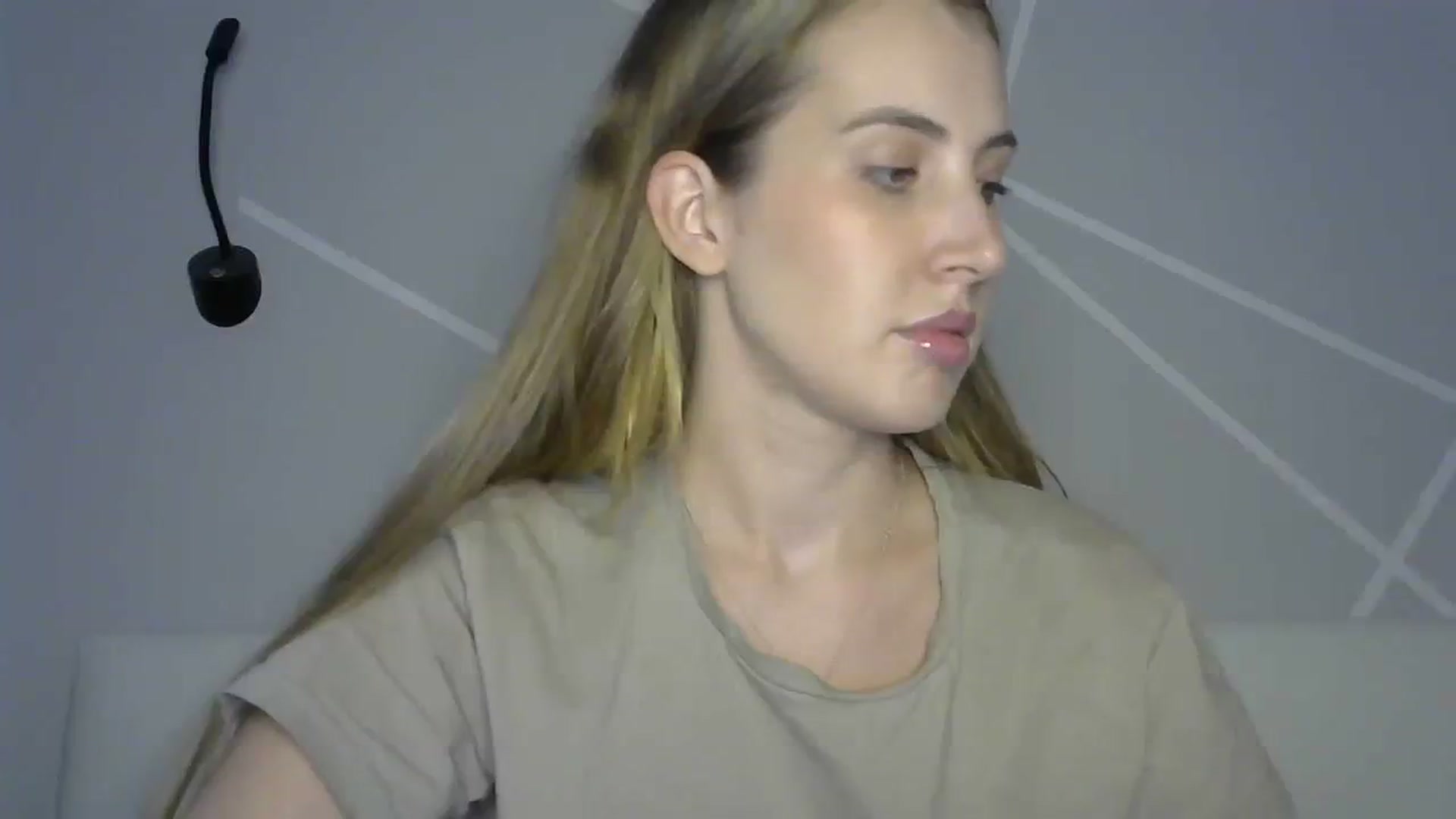 Gallery image thumbnail from MarryCox's myfreecams stream on, 08/25/2023, 11:49 image 3 of 20