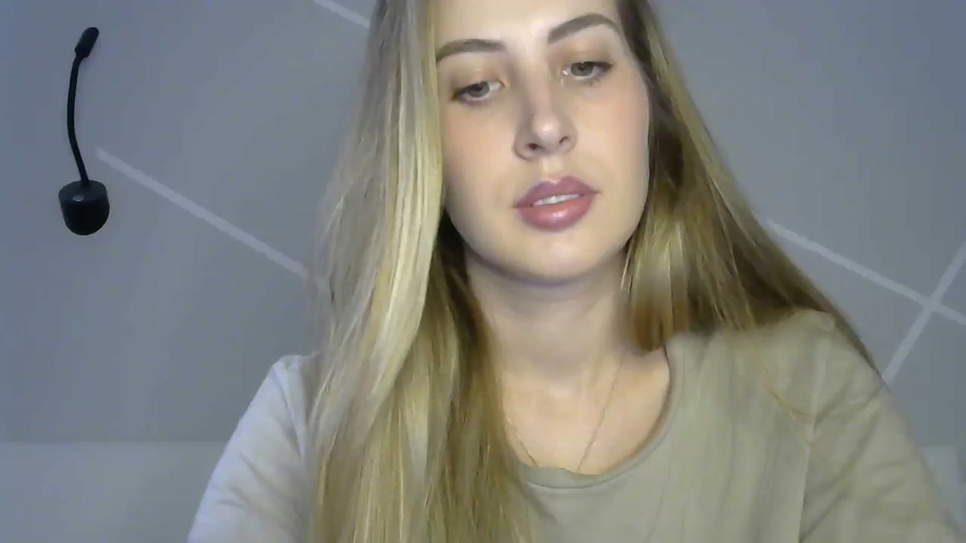 Gallery image thumbnail from MarryCox's myfreecams stream on, 08/26/2023, 10:01 image 4 of 20
