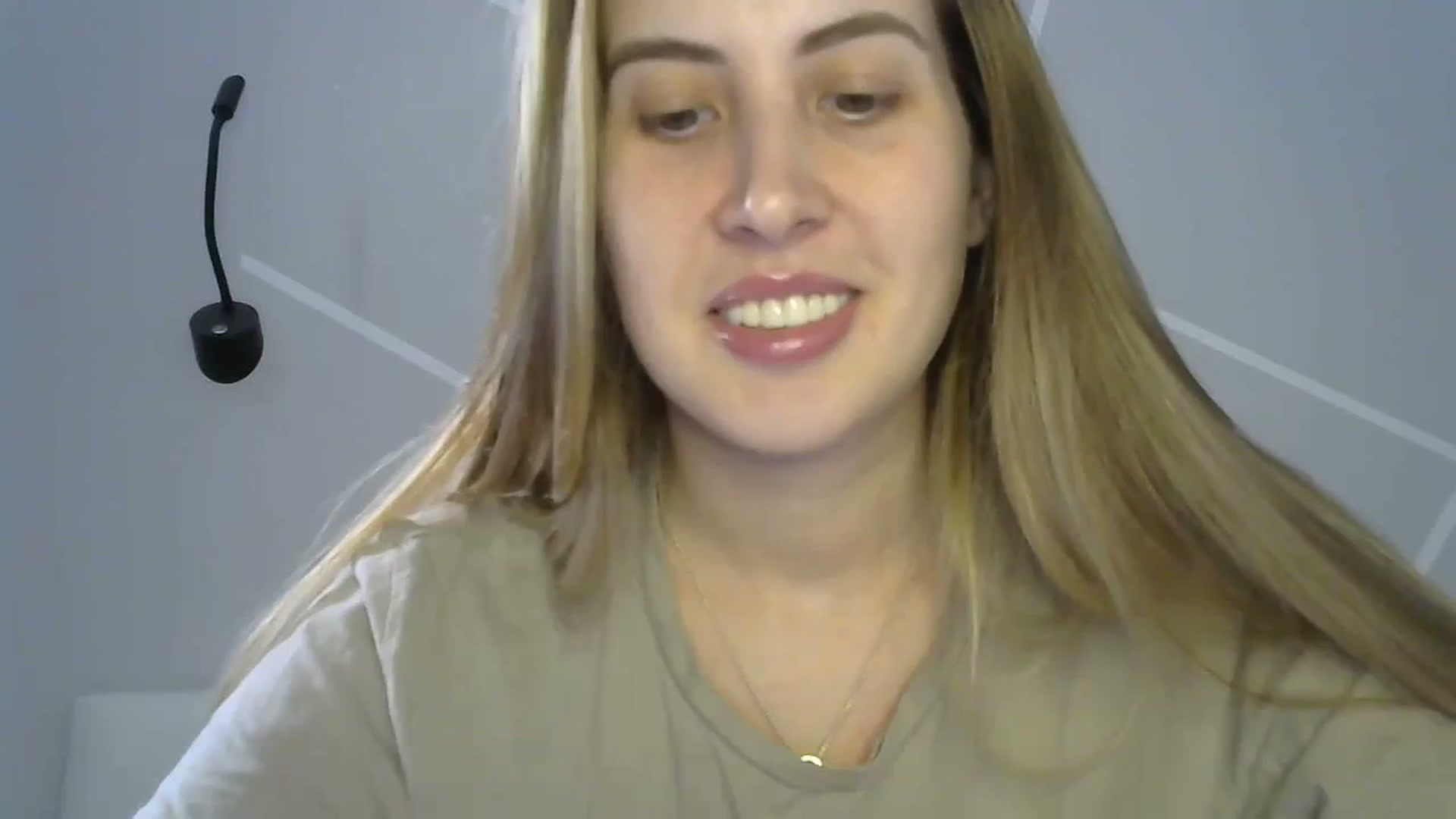 Gallery image thumbnail from MarryCox's myfreecams stream on, 09/19/2023, 11:57 image 2 of 20