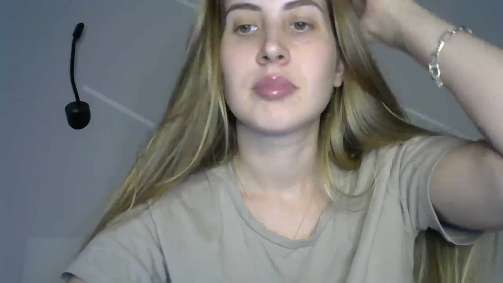 Gallery image thumbnail from MarryCox's myfreecams stream on, 09/19/2023, 11:57 image 9 of 20
