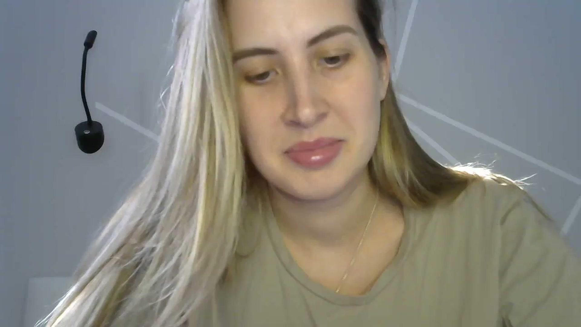 Gallery image thumbnail from MarryCox's myfreecams stream on, 09/19/2023, 11:57 image 6 of 20