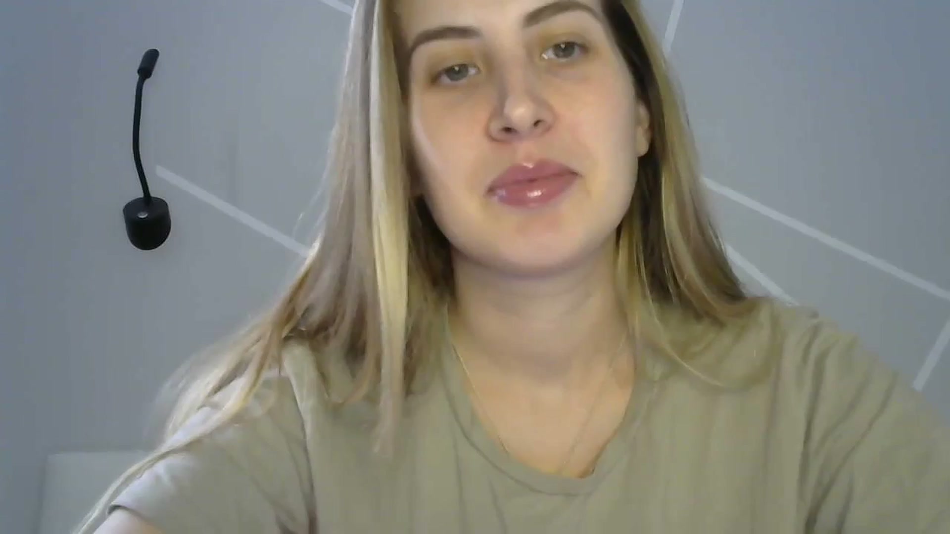 Gallery image thumbnail from MarryCox's myfreecams stream on, 09/19/2023, 11:57 image 1 of 20