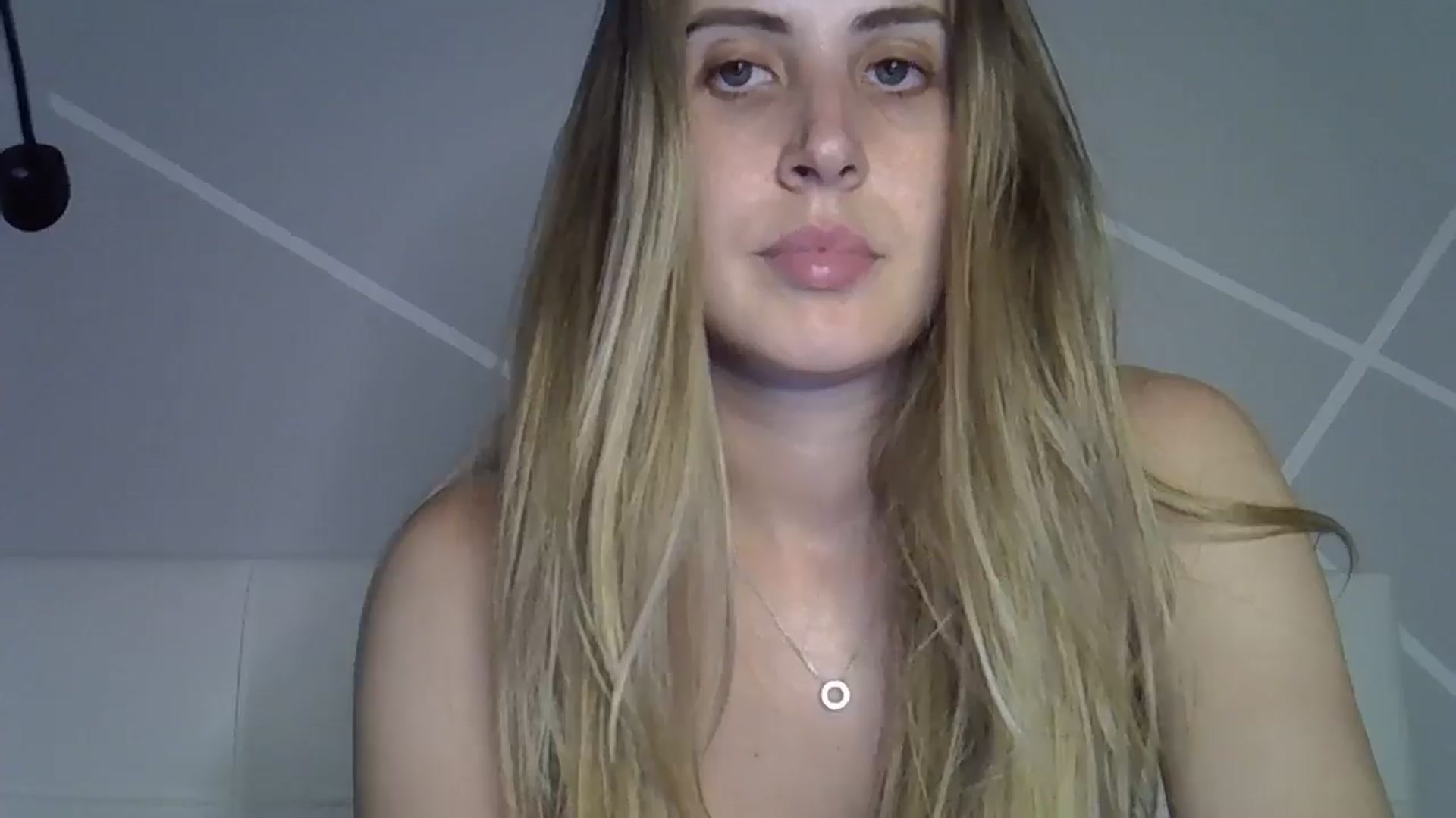Gallery image thumbnail from MarryCox's myfreecams stream on, 06/17/2024, 16:35 image 15 of 20