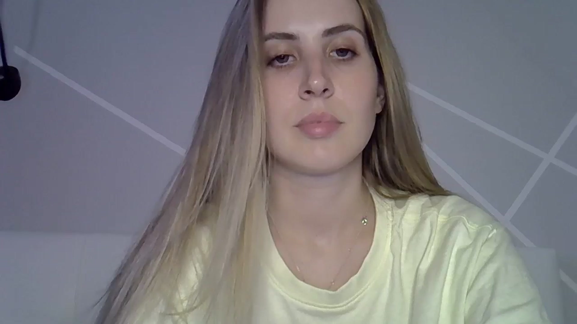 Gallery image thumbnail from MarryCox's myfreecams stream on, 06/29/2024, 16:19 image 19 of 20