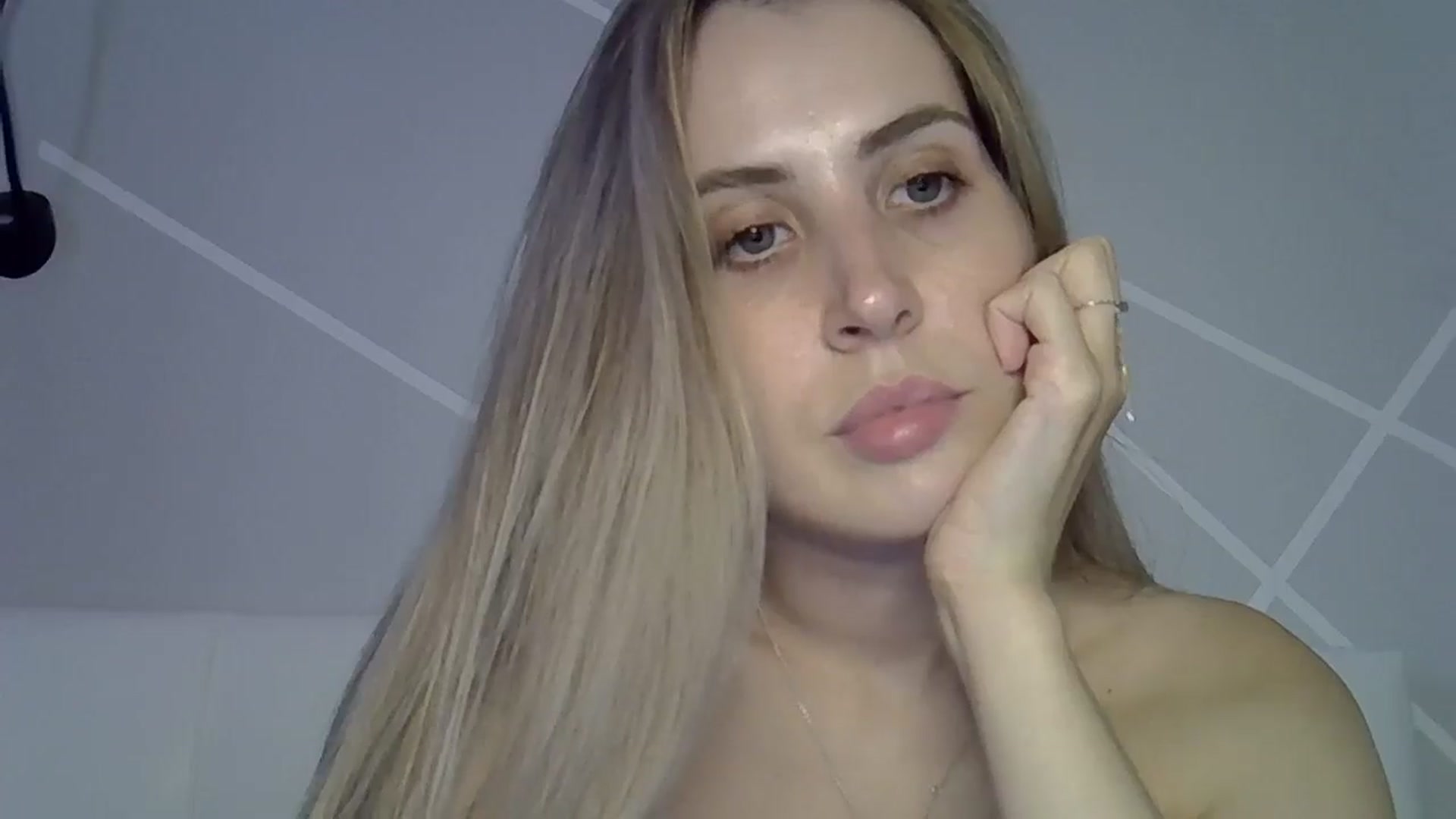 Gallery image thumbnail from MarryCox's myfreecams stream on, 06/29/2024, 16:19 image 5 of 20