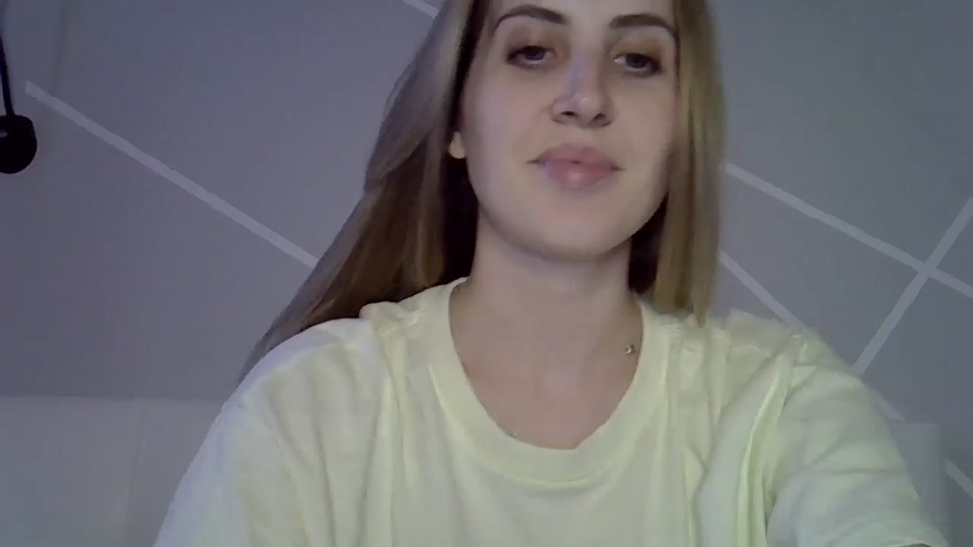 Gallery image thumbnail from MarryCox's myfreecams stream on, 06/29/2024, 16:19 image 20 of 20