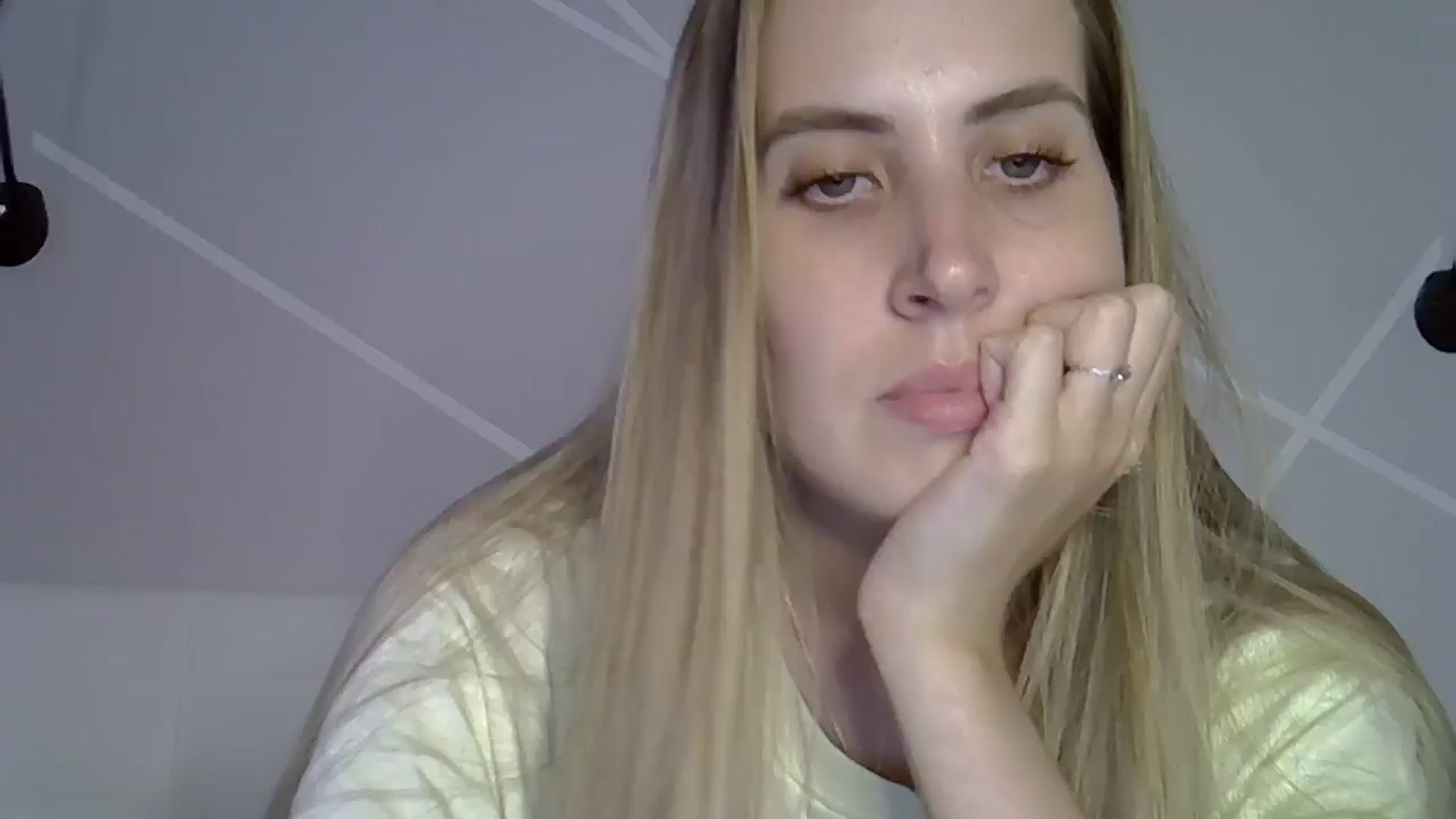 Gallery image thumbnail from MarryCox's myfreecams stream on, 07/07/2024, 16:04 image 1 of 20