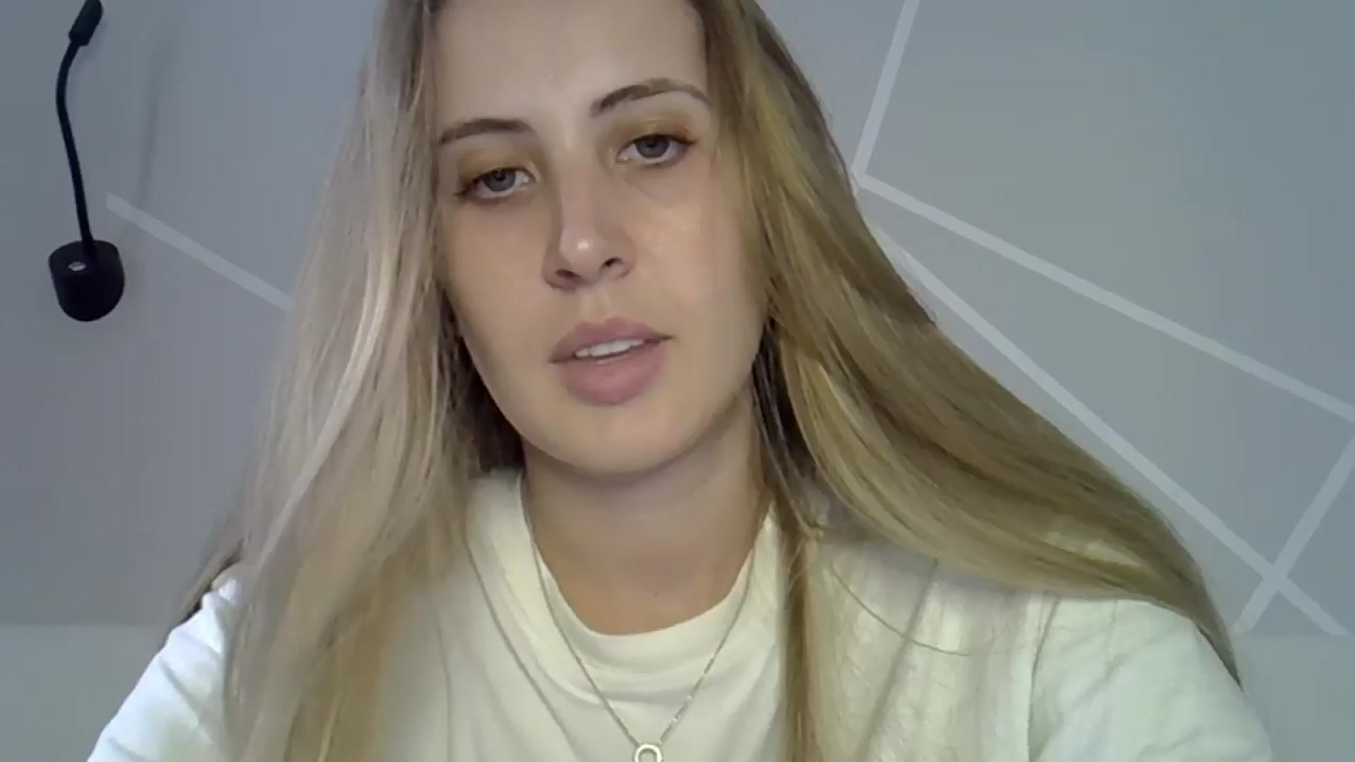 Gallery image thumbnail from MarryCox's myfreecams stream on, 07/16/2024, 13:12 image 15 of 20
