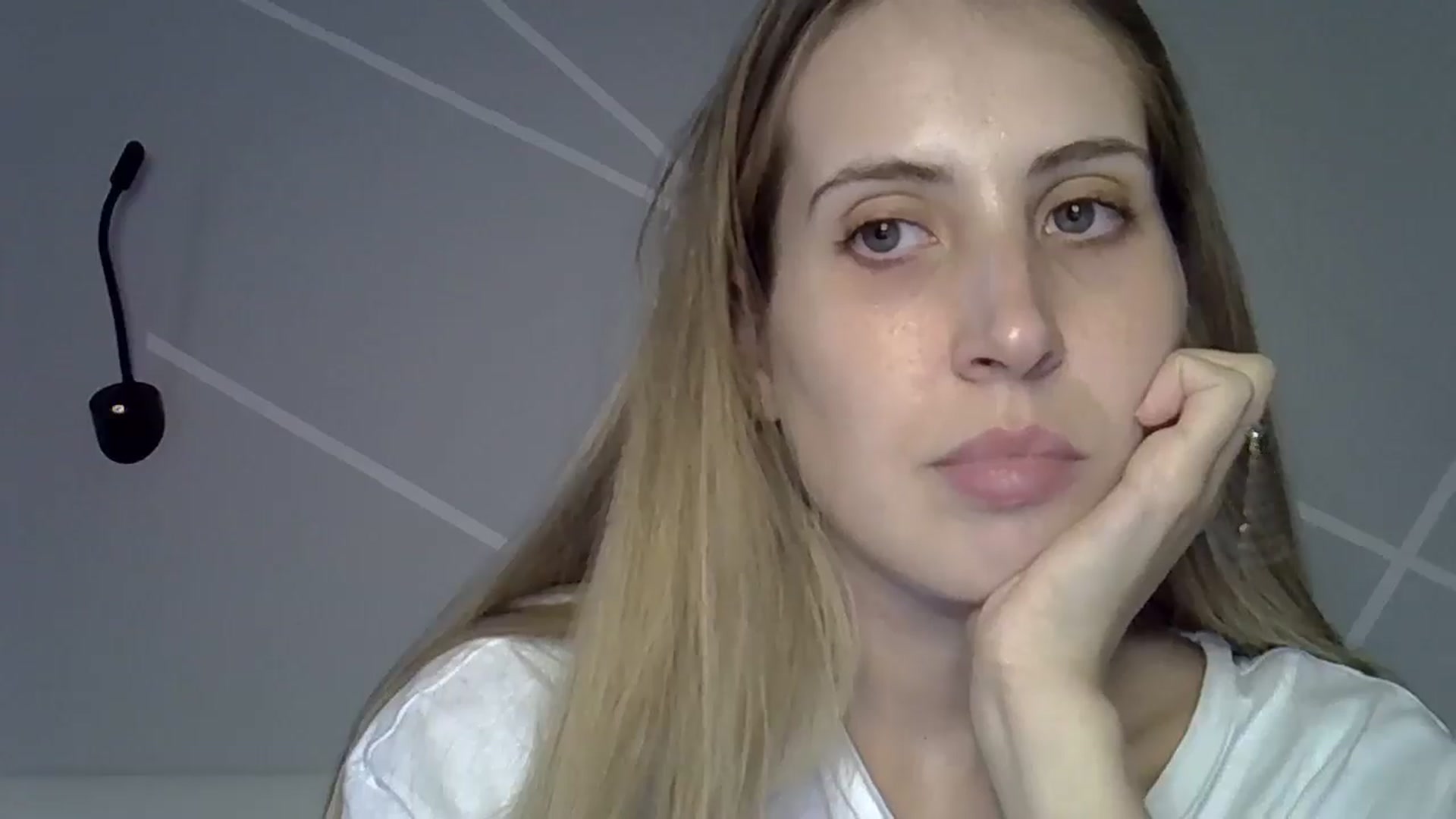 Gallery image thumbnail from MarryCox's myfreecams stream on, 07/17/2024, 14:48 image 3 of 20