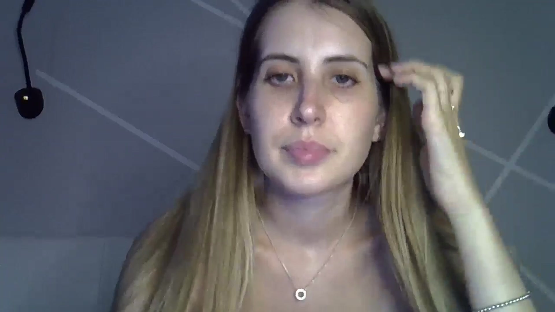 Gallery image thumbnail from MarryCox's myfreecams stream on, 07/19/2024, 17:52 image 17 of 20