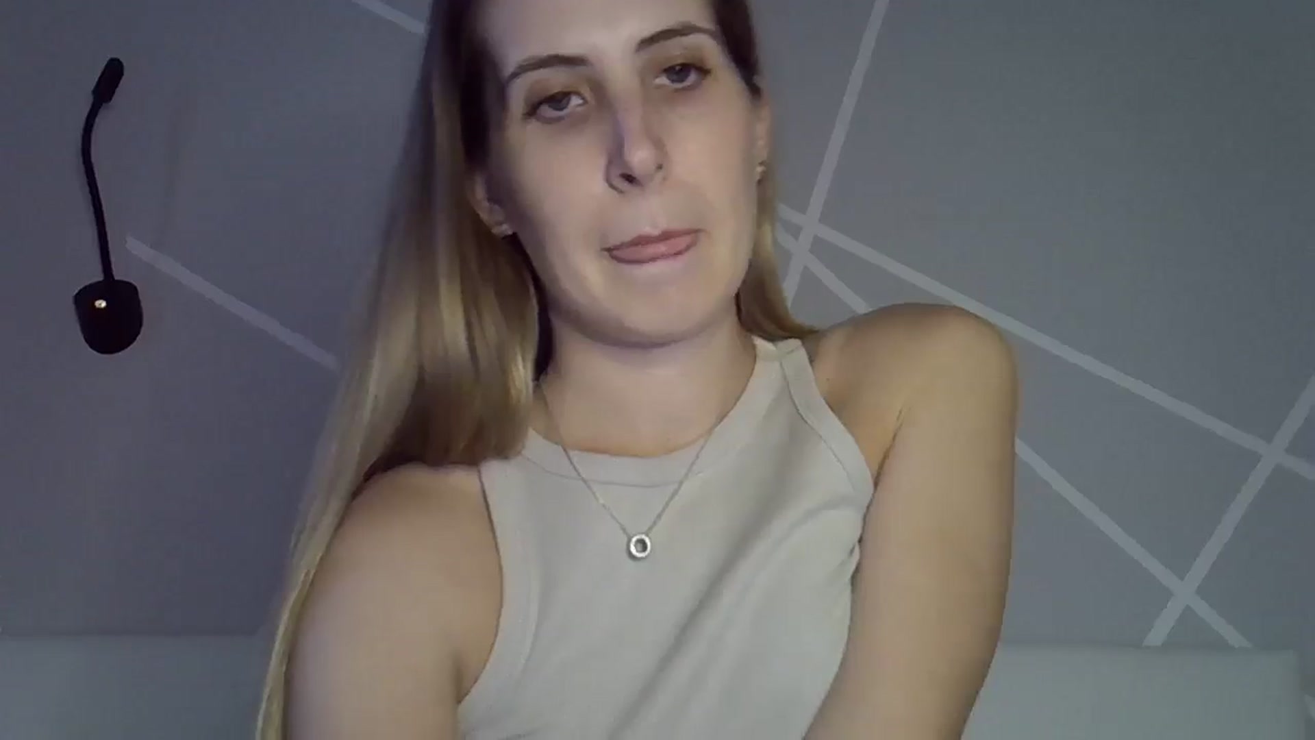 Gallery image thumbnail from MarryCox's myfreecams stream on, 07/19/2024, 17:52 image 8 of 20