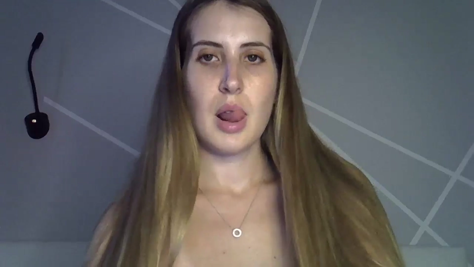 Gallery image thumbnail from MarryCox's myfreecams stream on, 07/19/2024, 17:52 image 11 of 20