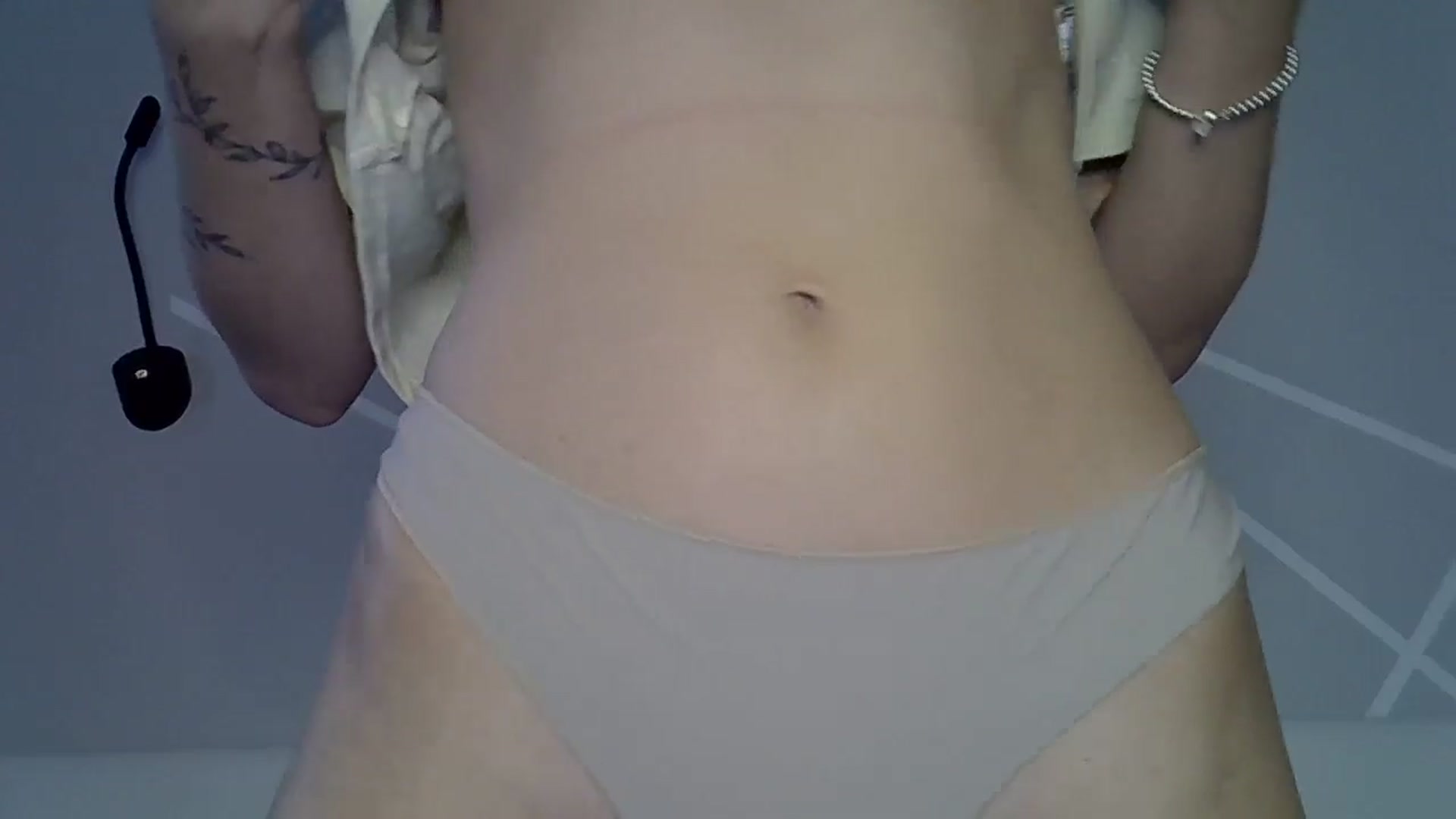 Gallery image thumbnail from MarryCox's myfreecams stream on, 07/24/2024, 14:37 image 3 of 20