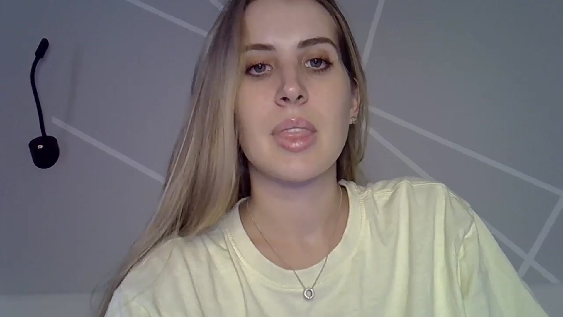 Gallery image thumbnail from MarryCox's myfreecams stream on, 07/24/2024, 14:37 image 8 of 20