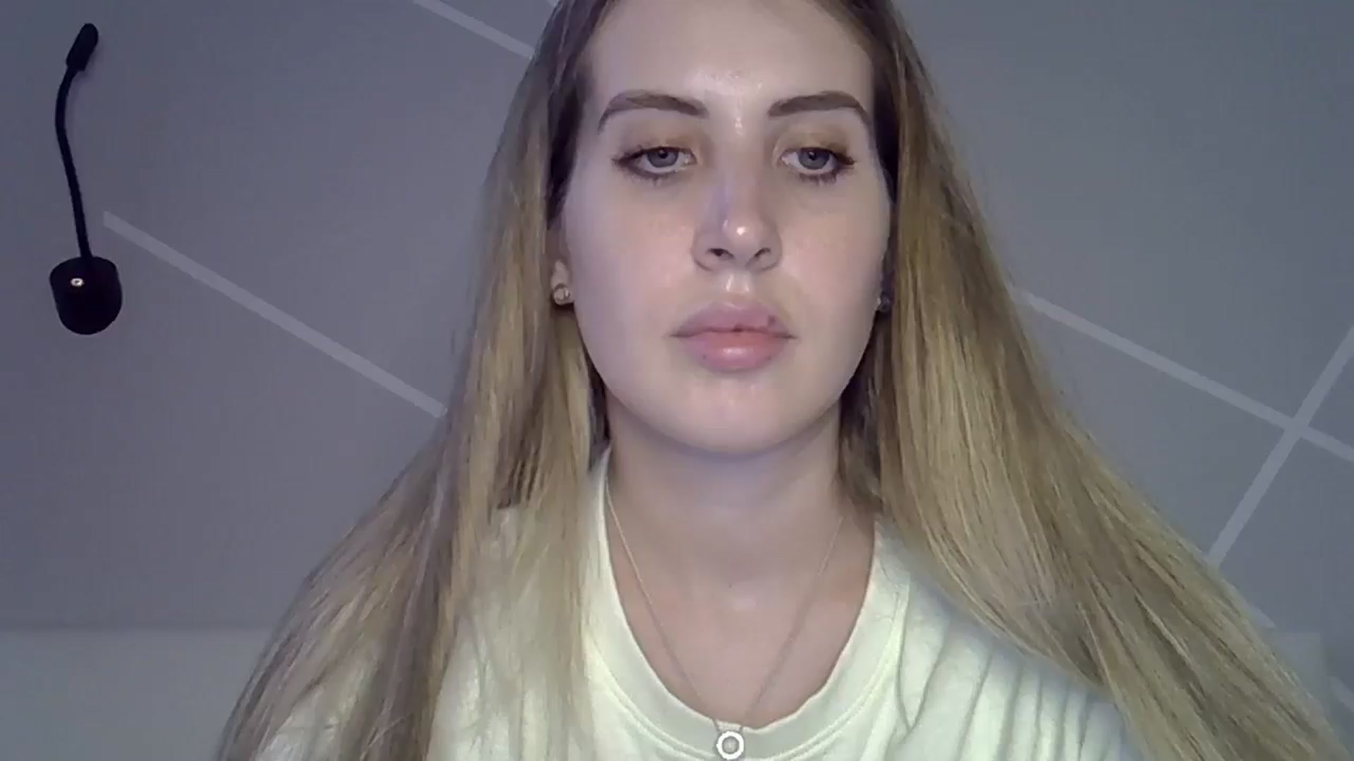 Gallery image thumbnail from MarryCox's myfreecams stream on, 07/25/2024, 15:52 image 13 of 20