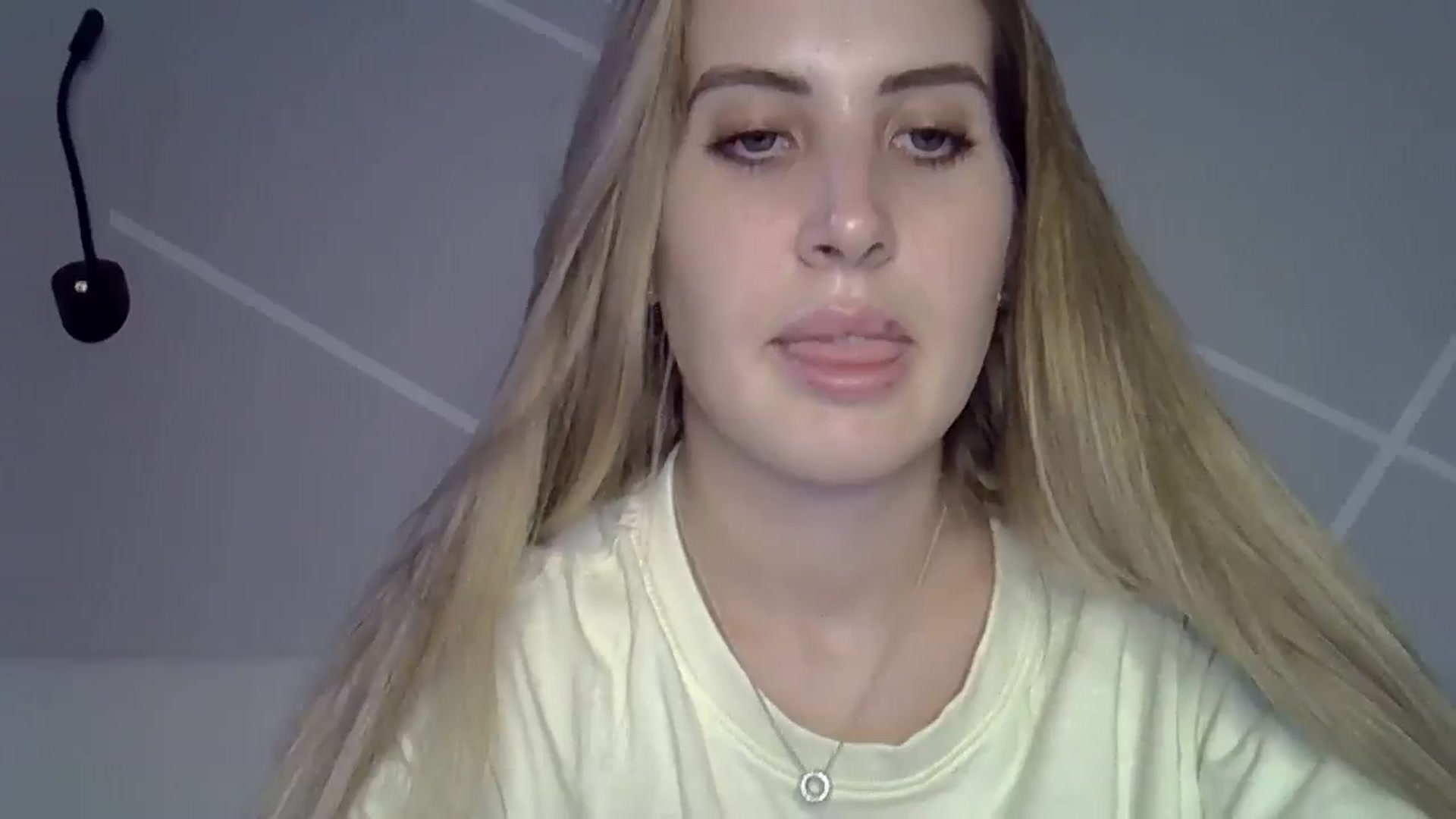 Gallery image thumbnail from MarryCox's myfreecams stream on, 07/25/2024, 15:52 image 3 of 20
