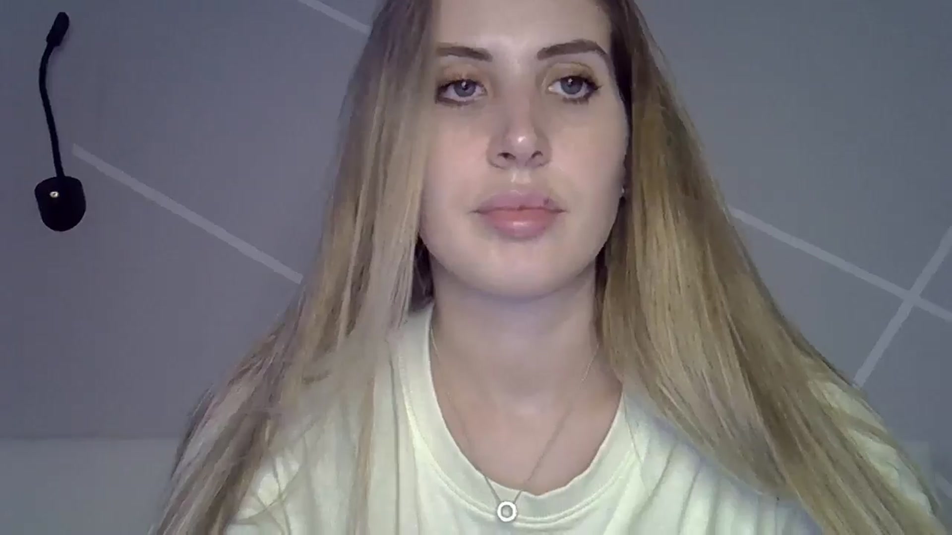 Gallery image thumbnail from MarryCox's myfreecams stream on, 07/25/2024, 15:52 image 10 of 20
