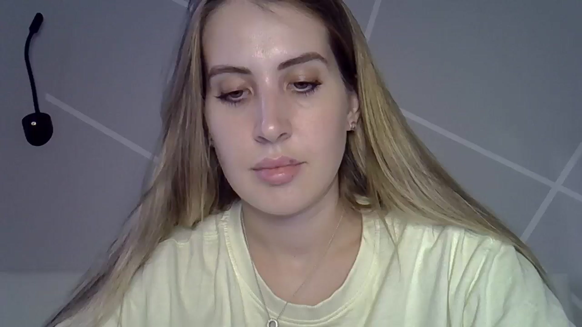 Gallery image thumbnail from MarryCox's myfreecams stream on, 07/25/2024, 15:52 image 1 of 20