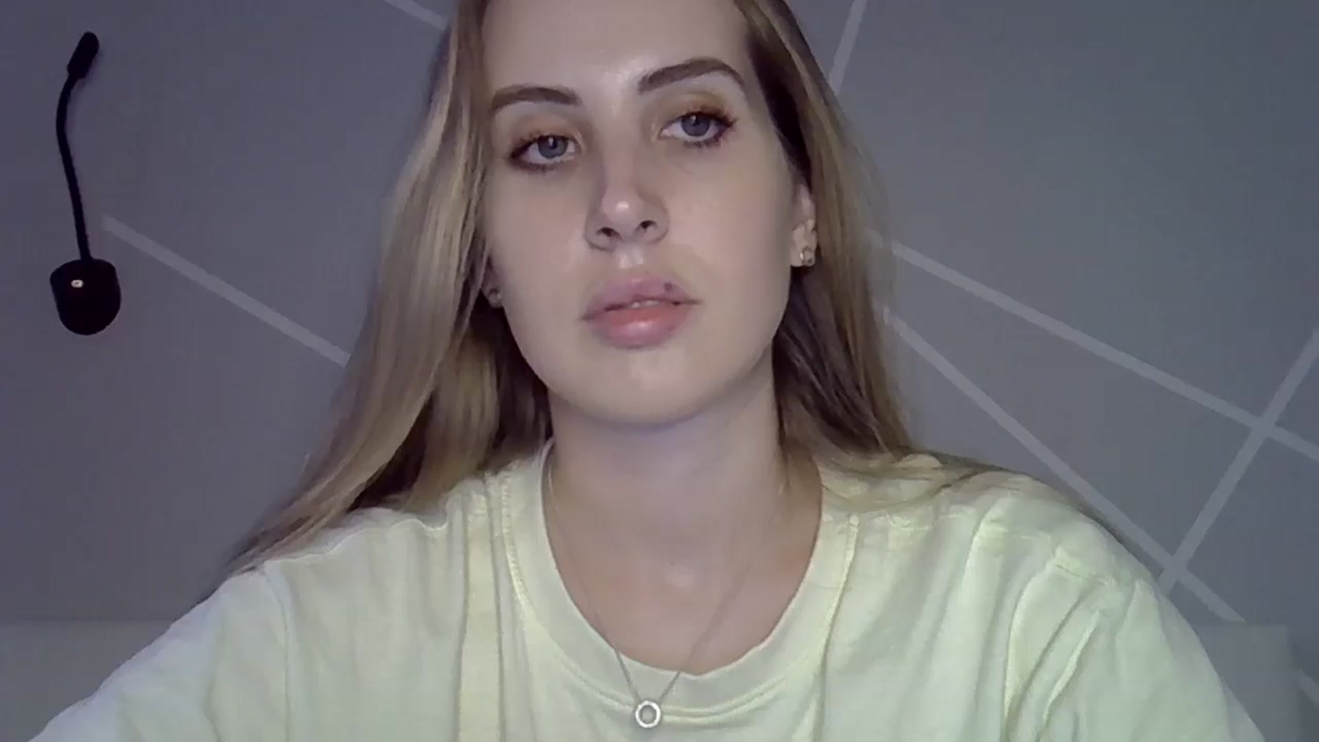 Gallery image thumbnail from MarryCox's myfreecams stream on, 07/25/2024, 15:52 image 14 of 20