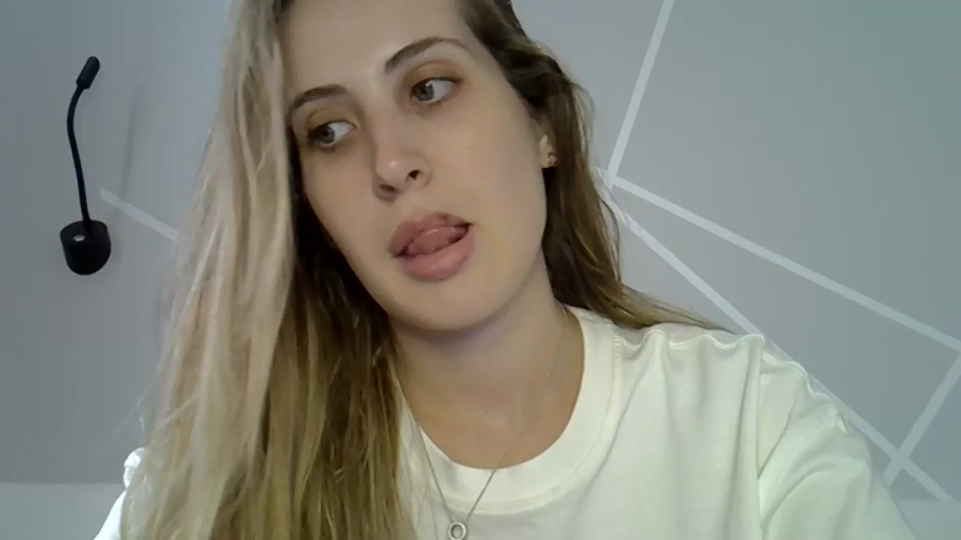 Gallery image thumbnail from MarryCox's myfreecams stream on, 07/26/2024, 13:11 image 1 of 20