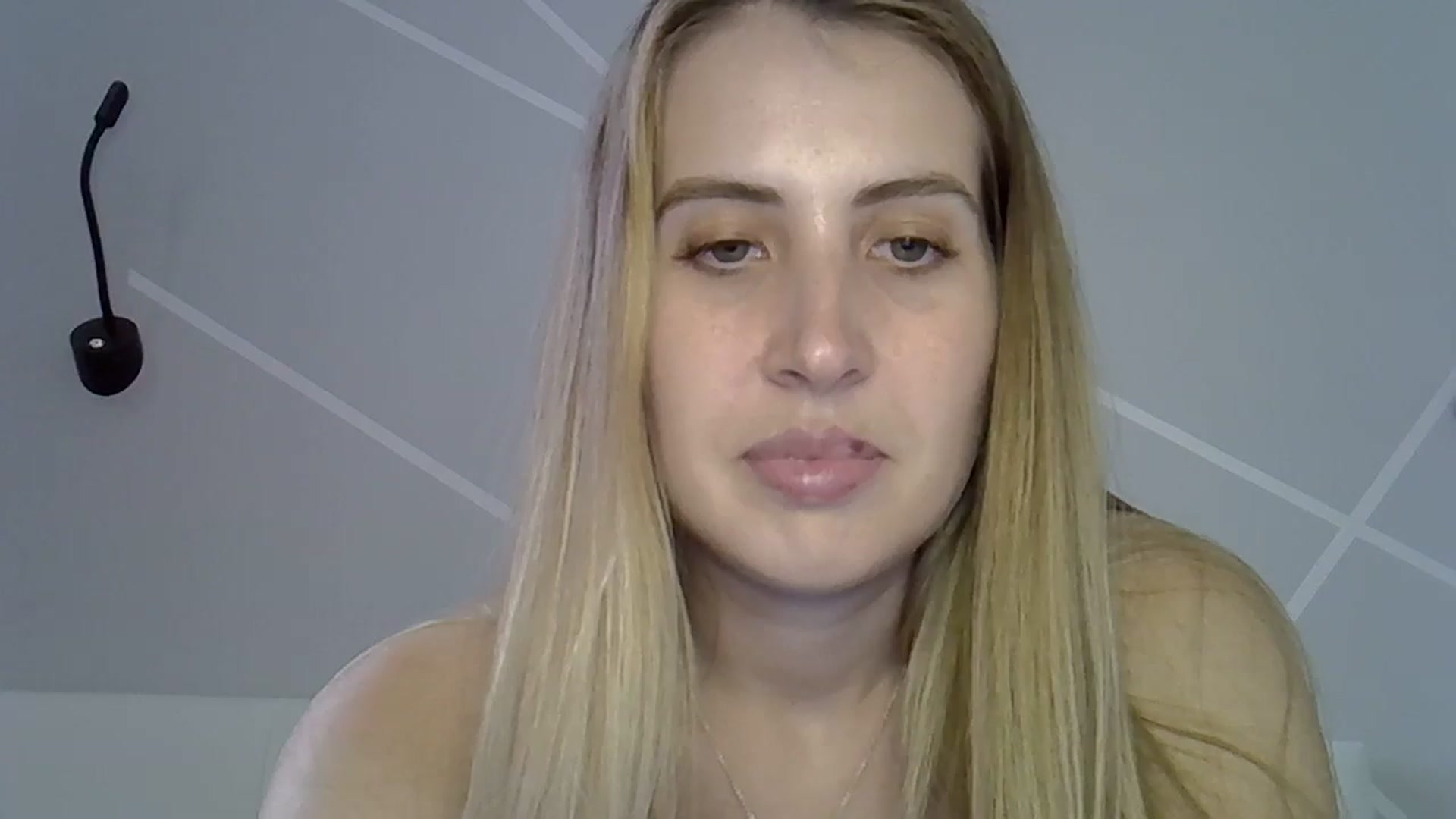 Gallery image thumbnail from MarryCox's myfreecams stream on, 07/27/2024, 13:18 image 6 of 20