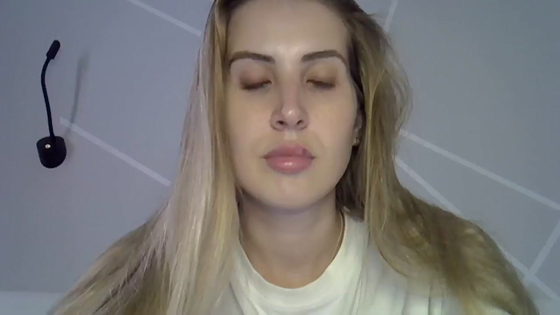 Gallery image thumbnail from MarryCox's myfreecams stream on, 07/30/2024, 13:44 image 17 of 20