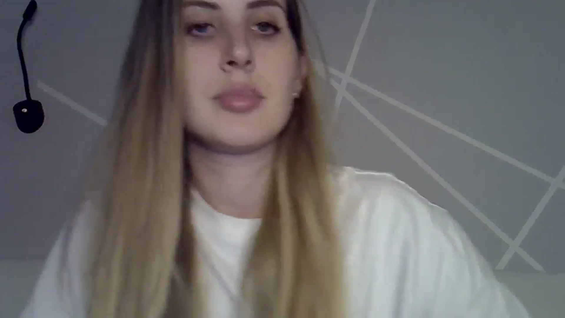 Gallery image thumbnail from MarryCox's myfreecams stream on, 07/31/2024, 15:03 image 8 of 20
