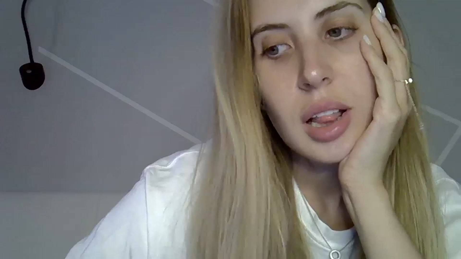 Gallery image thumbnail from MarryCox's myfreecams stream on, 08/06/2024, 13:08 image 9 of 20