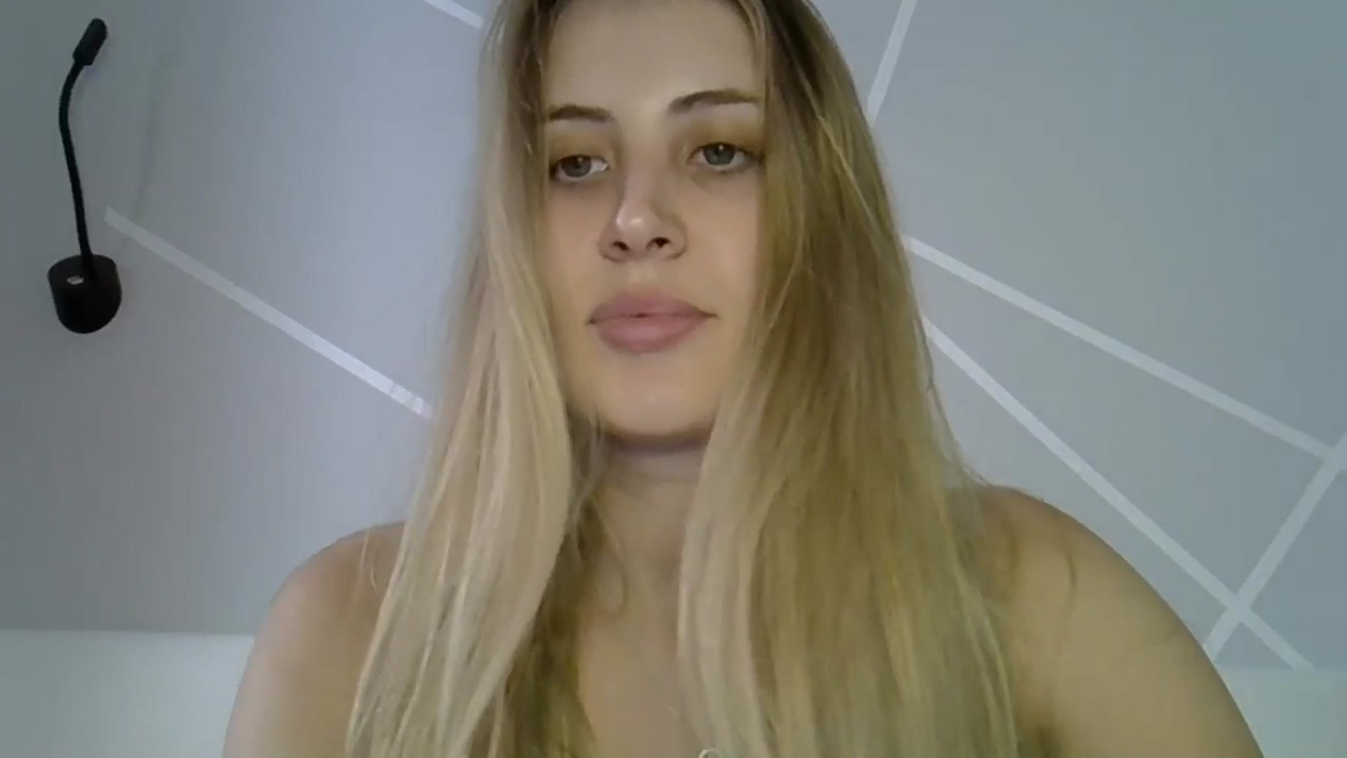Gallery image thumbnail from MarryCox's myfreecams stream on, 08/07/2024, 13:44 image 11 of 20