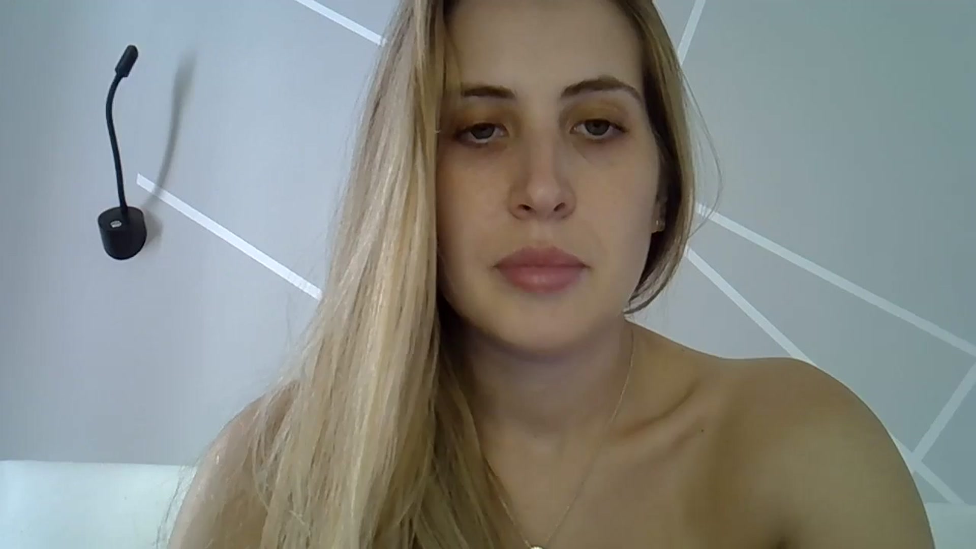 Gallery image thumbnail from MarryCox's myfreecams stream on, 08/09/2024, 13:16 image 4 of 20