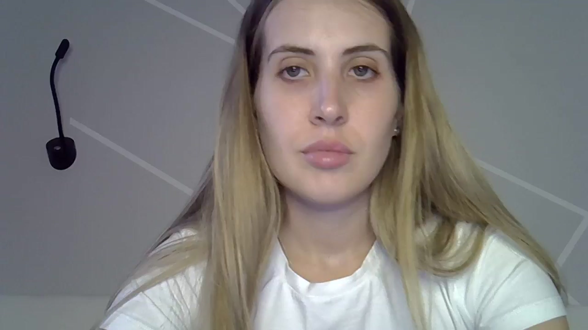 Gallery image thumbnail from MarryCox's myfreecams stream on, 08/12/2024, 13:39 image 10 of 20