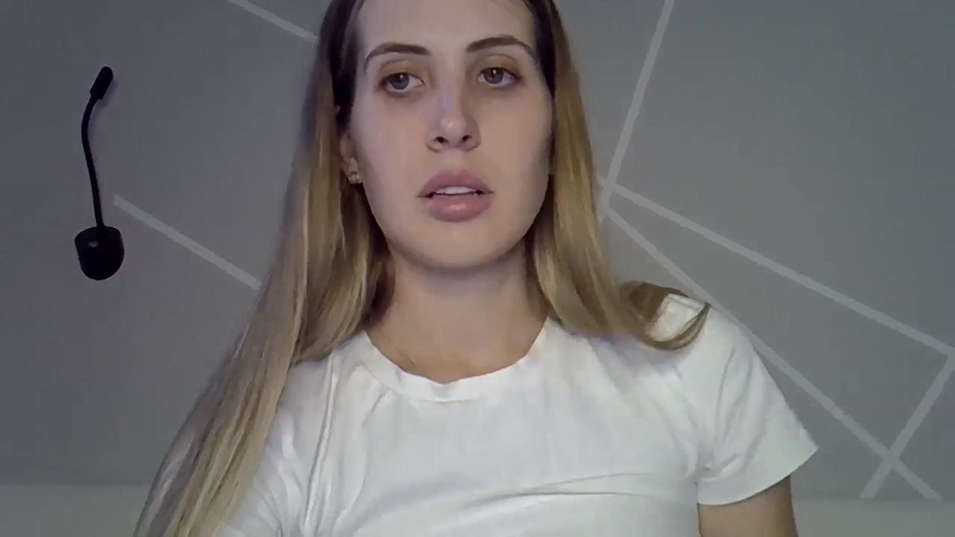 Gallery image thumbnail from MarryCox's myfreecams stream on, 08/12/2024, 13:39 image 7 of 20