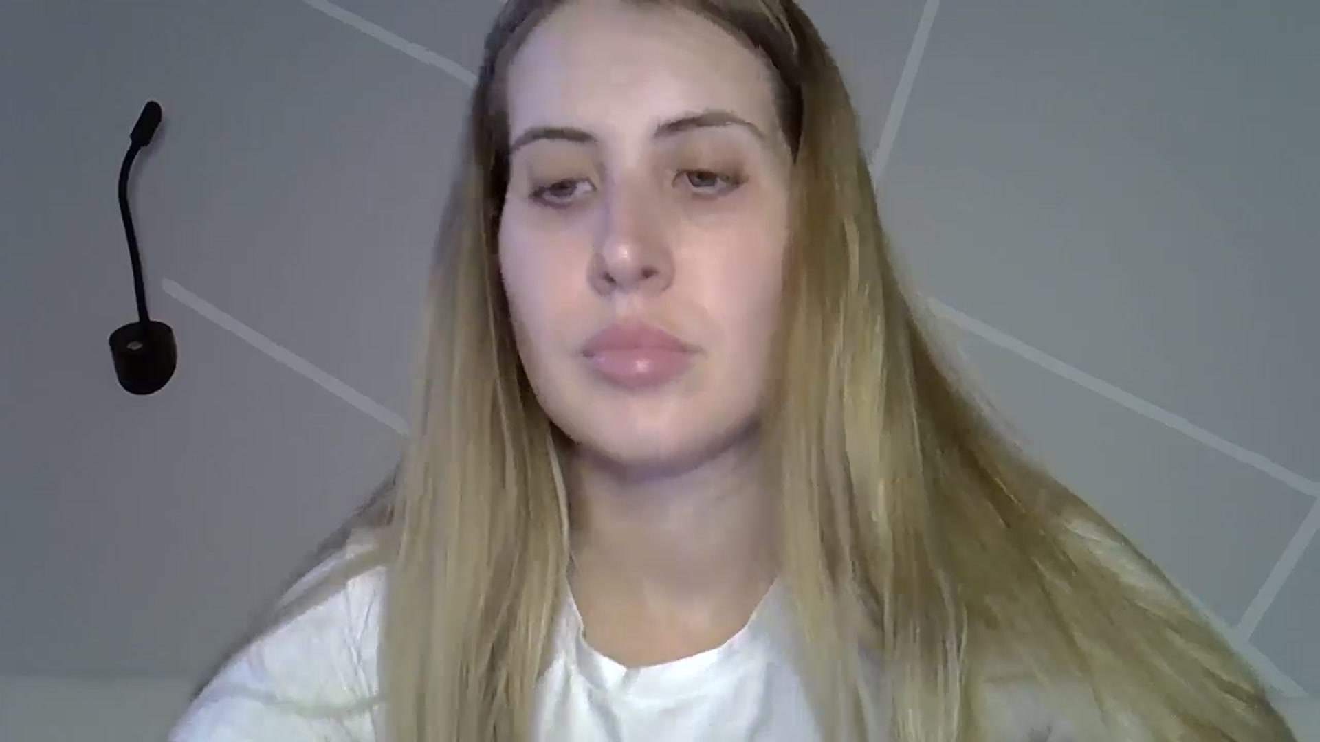 Gallery image thumbnail from MarryCox's myfreecams stream on, 08/12/2024, 13:39 image 13 of 20