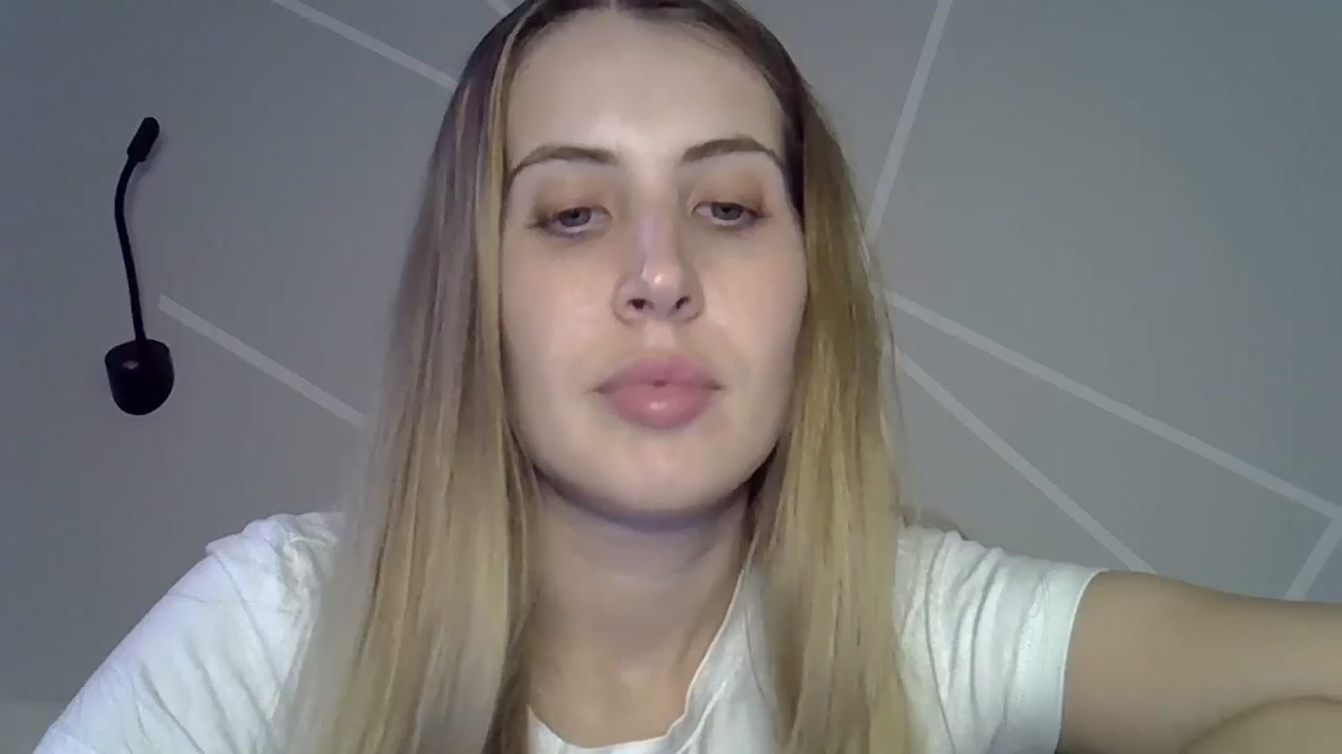 Gallery image thumbnail from MarryCox's myfreecams stream on, 08/12/2024, 14:48 image 12 of 20