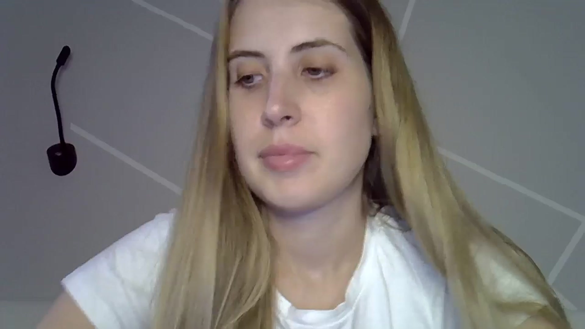 Gallery image thumbnail from MarryCox's myfreecams stream on, 08/12/2024, 14:48 image 10 of 20