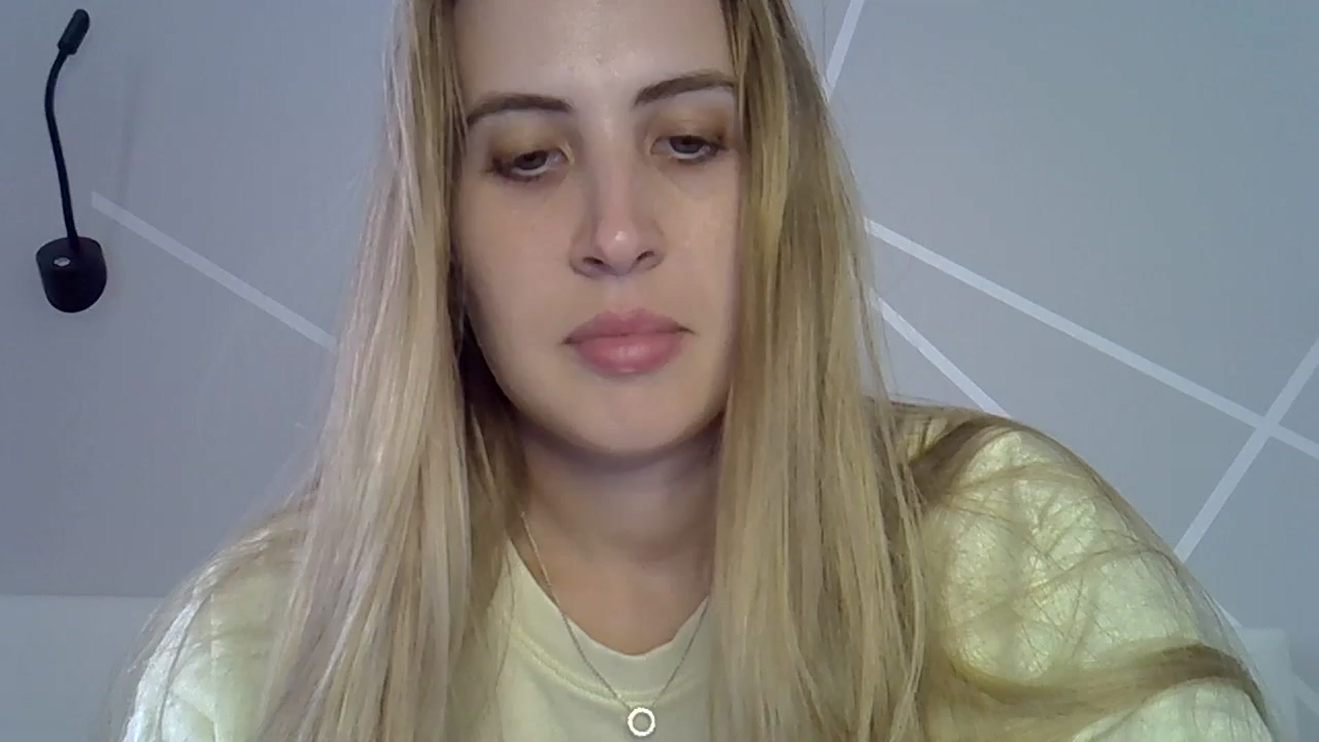 Gallery image thumbnail from MarryCox's myfreecams stream on, 08/20/2024, 12:12 image 7 of 20