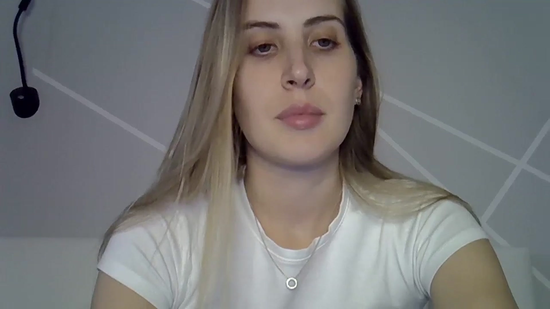 Gallery image thumbnail from MarryCox's myfreecams stream on, 08/22/2024, 14:06 image 14 of 20