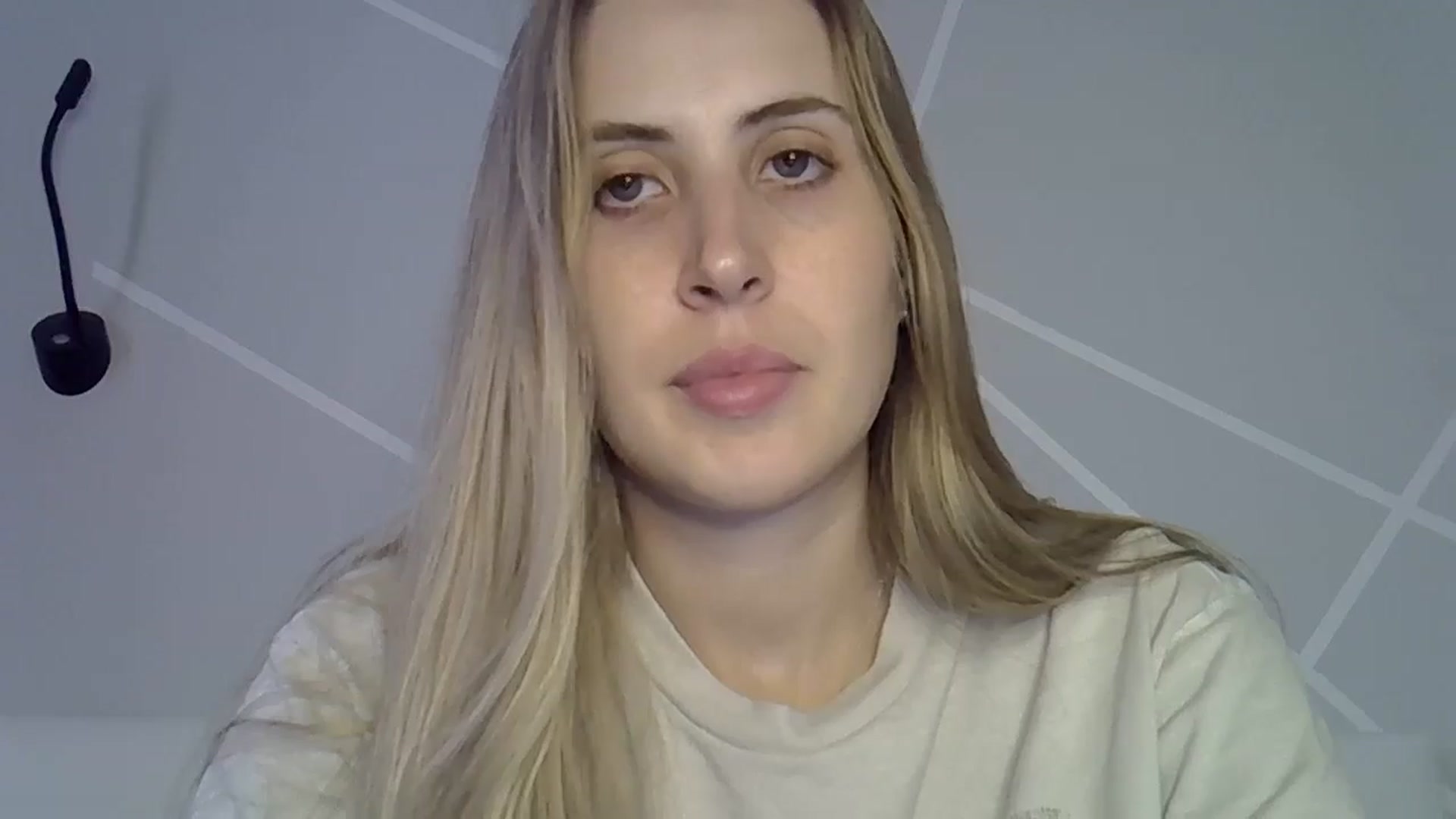 Gallery image thumbnail from MarryCox's myfreecams stream on, 08/27/2024, 13:26 image 17 of 20