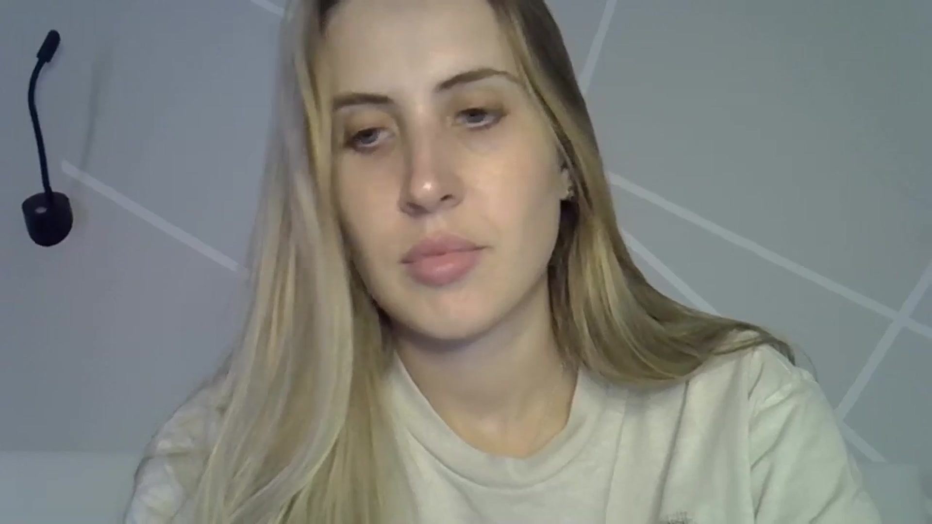 Gallery image thumbnail from MarryCox's myfreecams stream on, 08/27/2024, 13:26 image 15 of 20