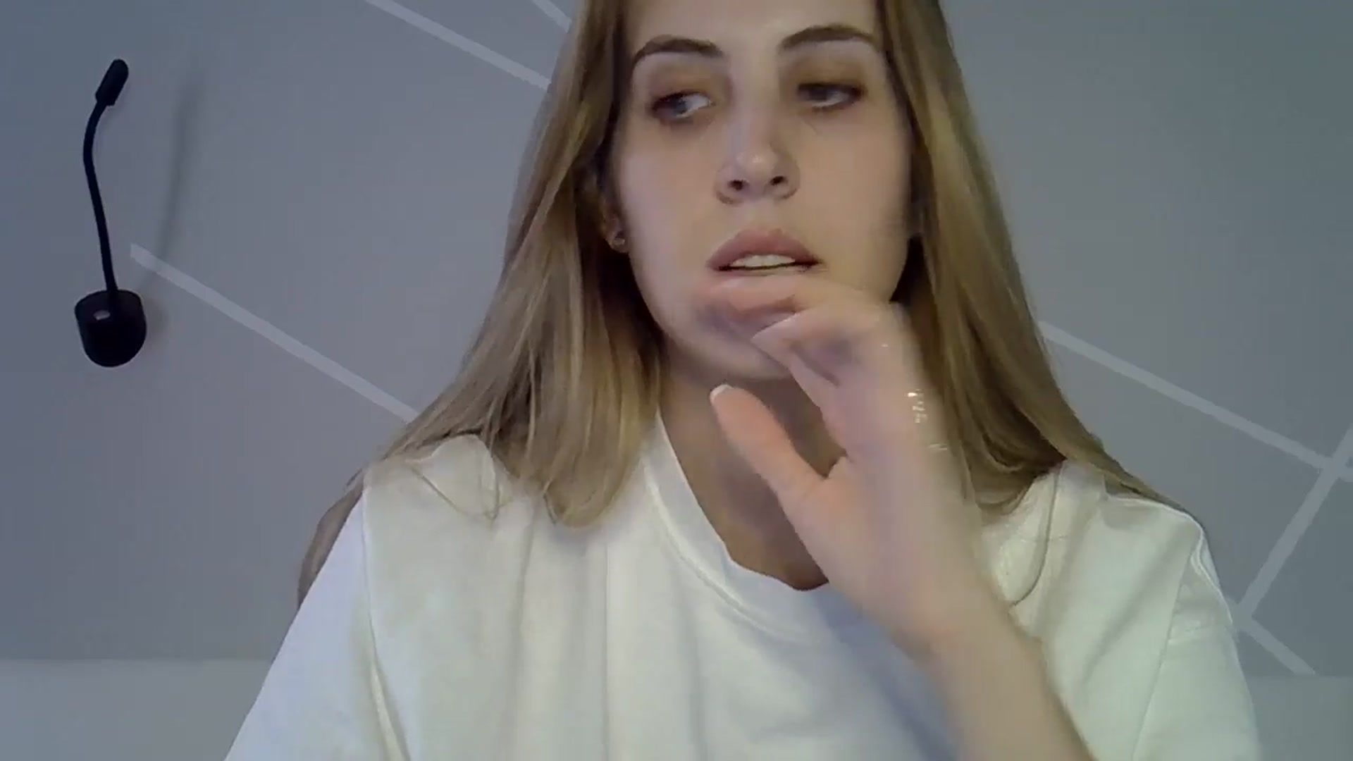 Gallery image thumbnail from MarryCox's myfreecams stream on, 09/12/2024, 13:34 image 5 of 20