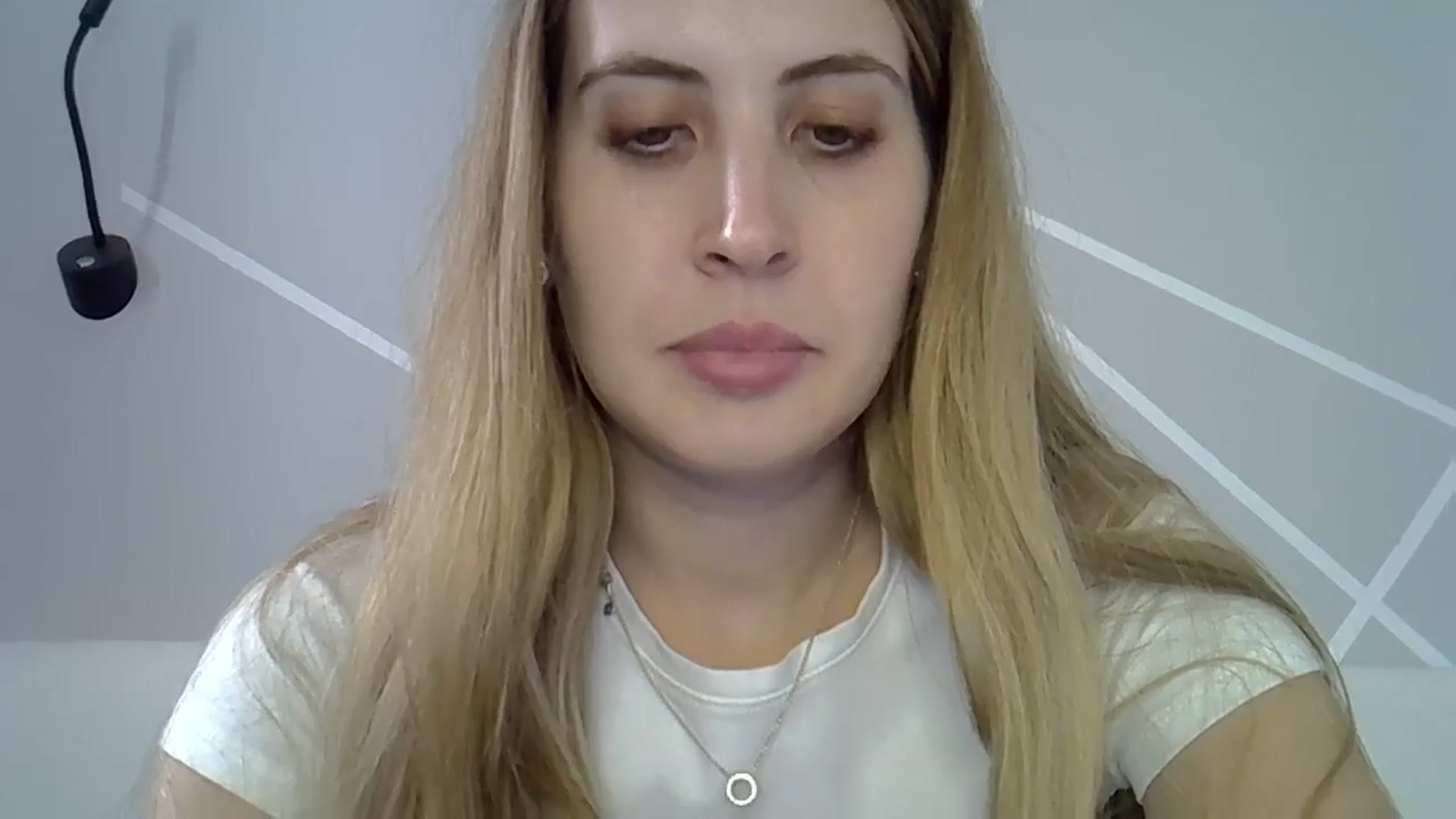 Gallery image thumbnail from MarryCox's myfreecams stream on, 09/24/2024, 13:37 image 2 of 20