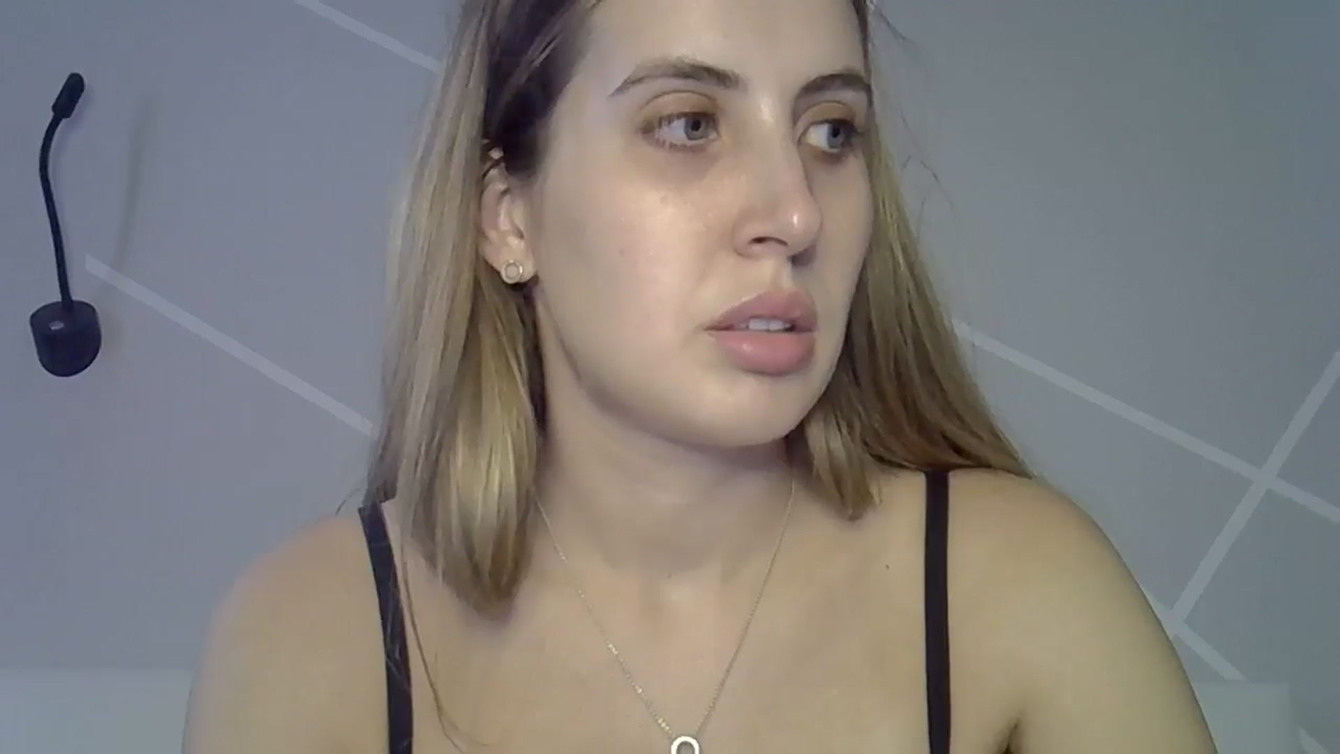 Gallery image thumbnail from MarryCox's myfreecams stream on, 09/27/2024, 12:36 image 6 of 20
