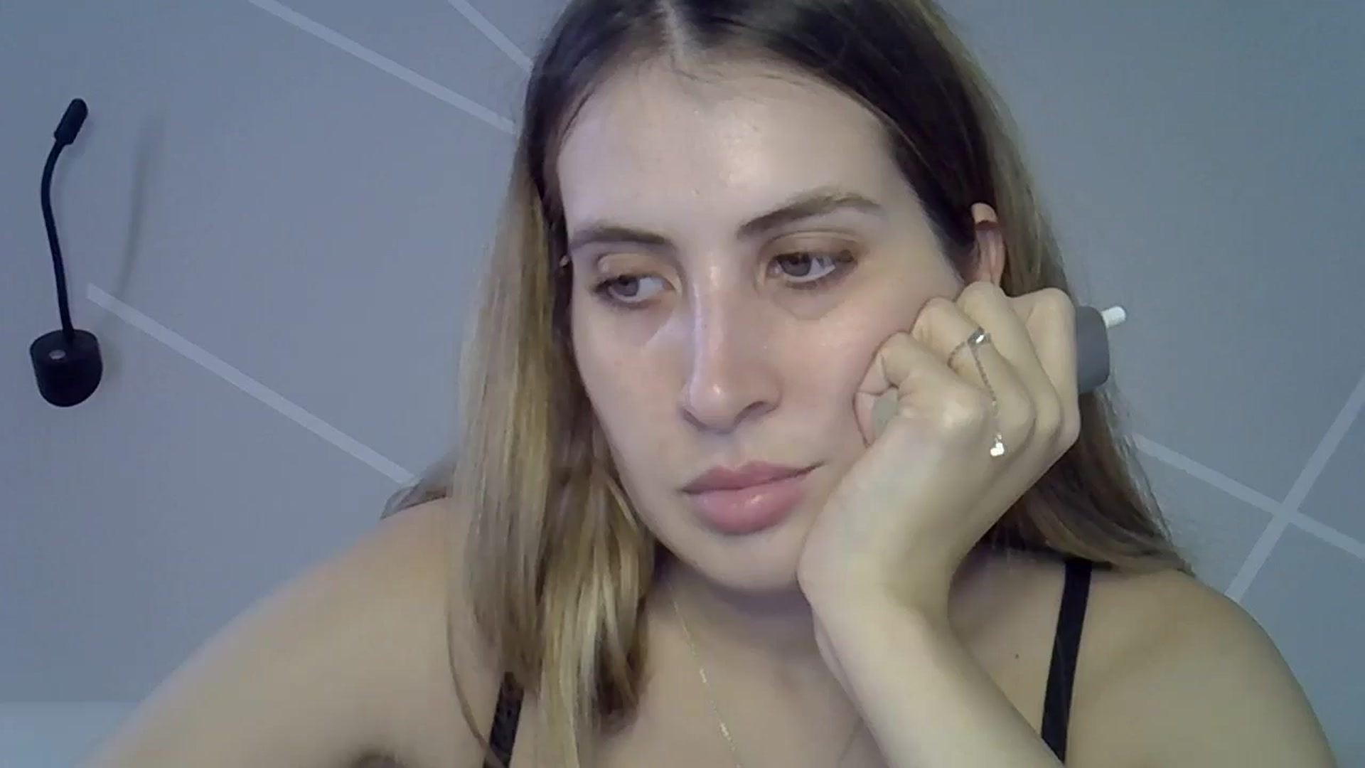 Gallery image thumbnail from MarryCox's myfreecams stream on, 09/27/2024, 12:36 image 8 of 20