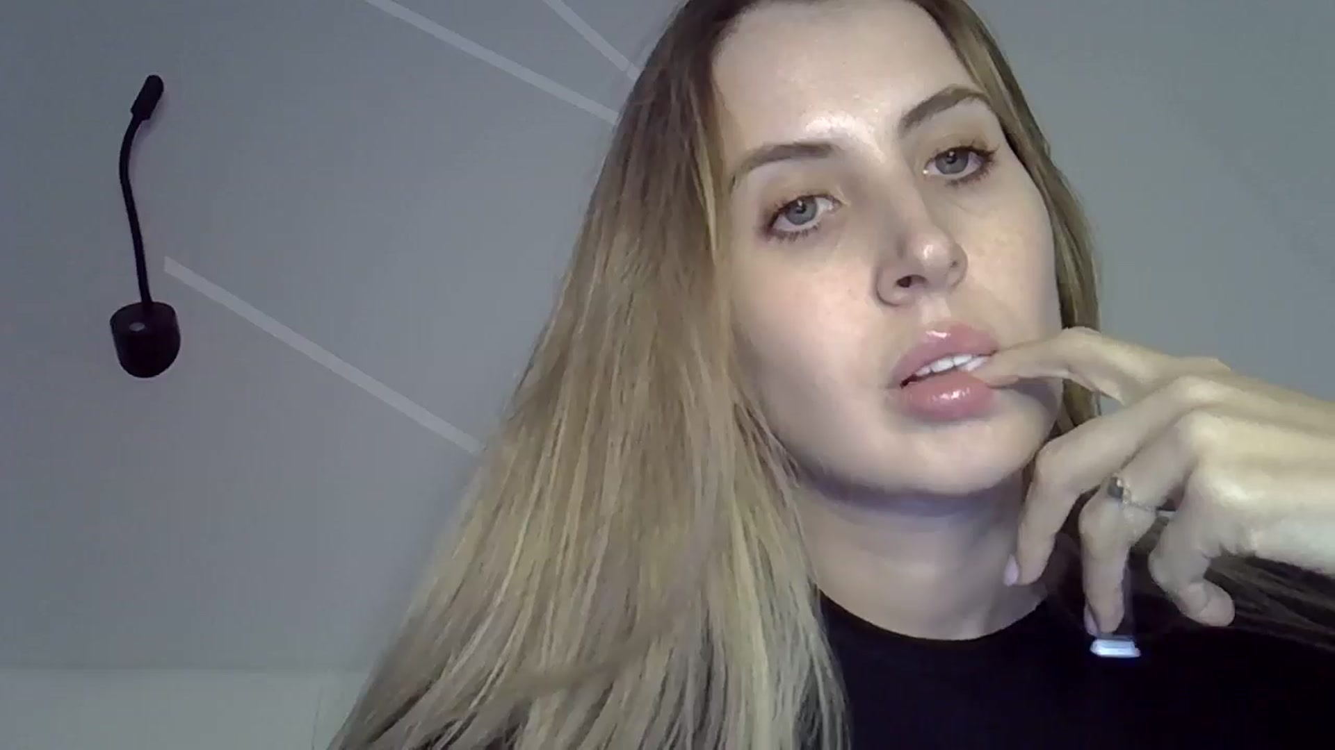 Gallery image thumbnail from MarryCox's myfreecams stream on, 10/02/2024, 13:50 image 19 of 20
