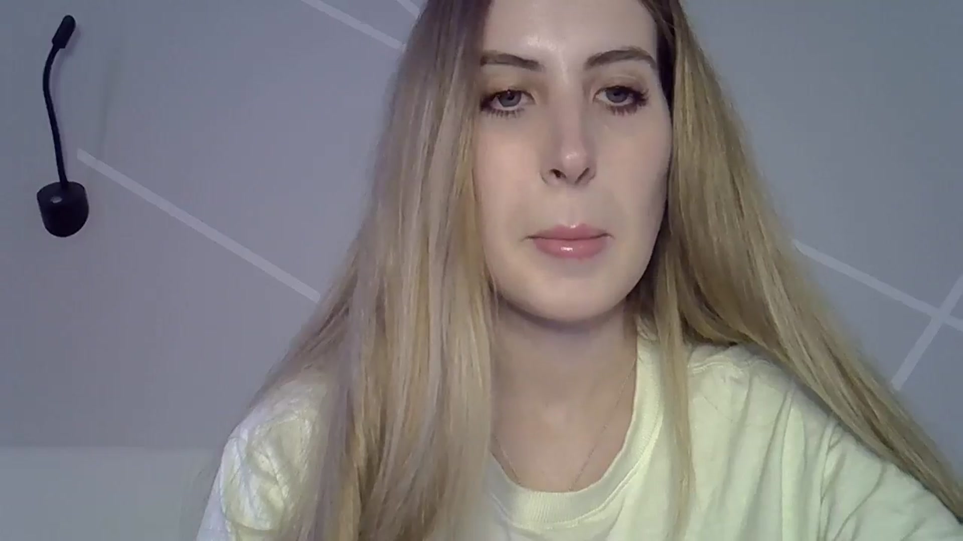 Gallery image thumbnail from MarryCox's myfreecams stream on, 10/03/2024, 13:43 image 2 of 20