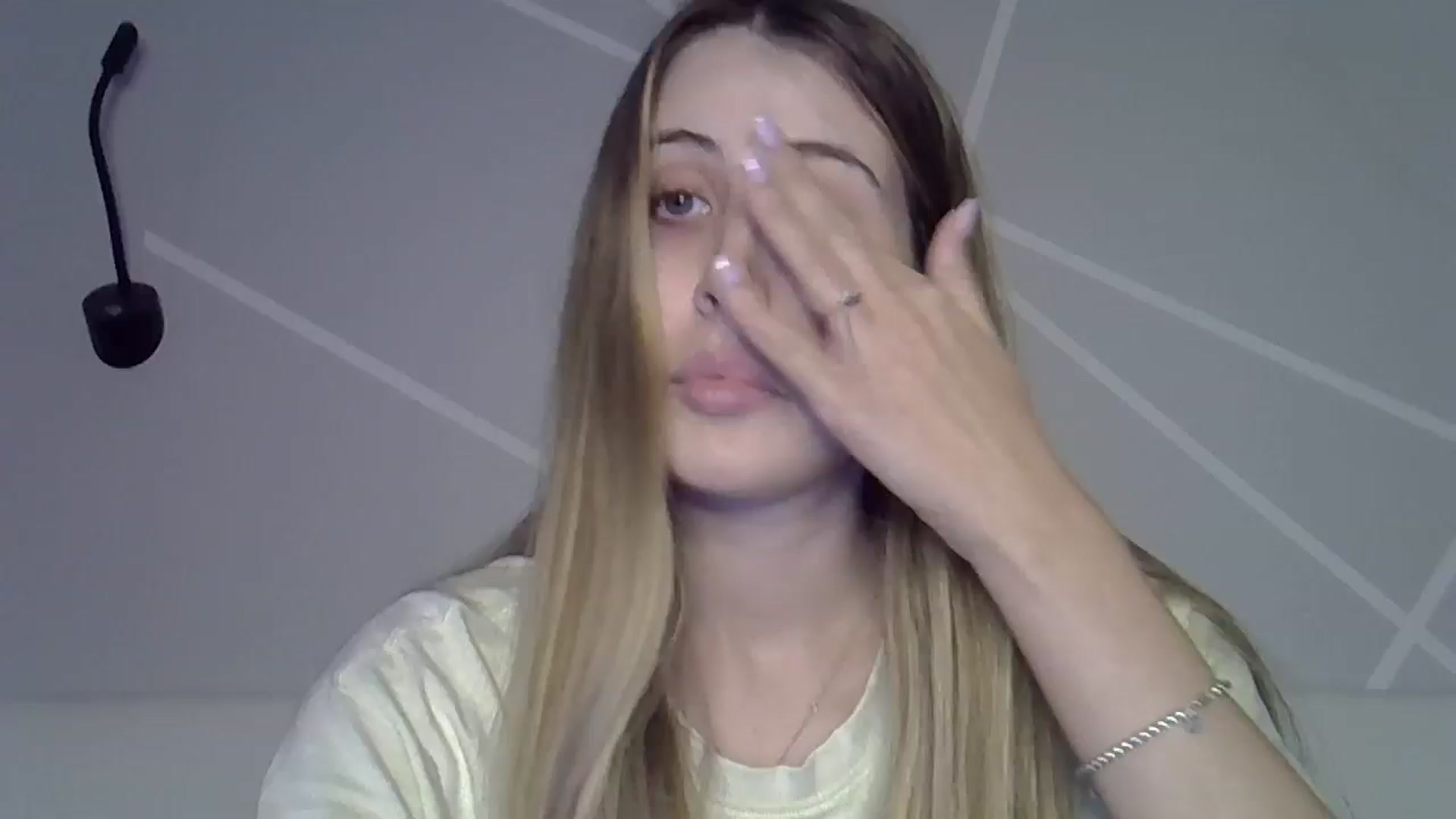 Gallery image thumbnail from MarryCox's myfreecams stream on, 10/10/2024, 15:05 image 4 of 20