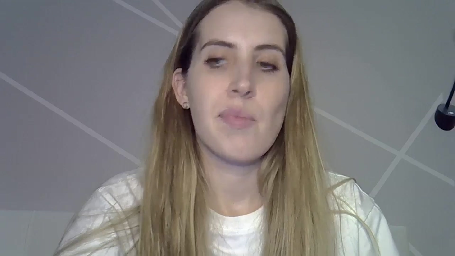 Gallery image thumbnail from MarryCox's myfreecams stream on, 10/21/2024, 14:51 image 15 of 20